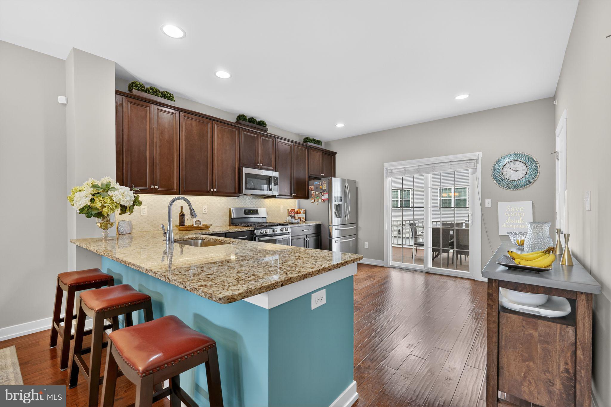 WATERSIDE - Residential