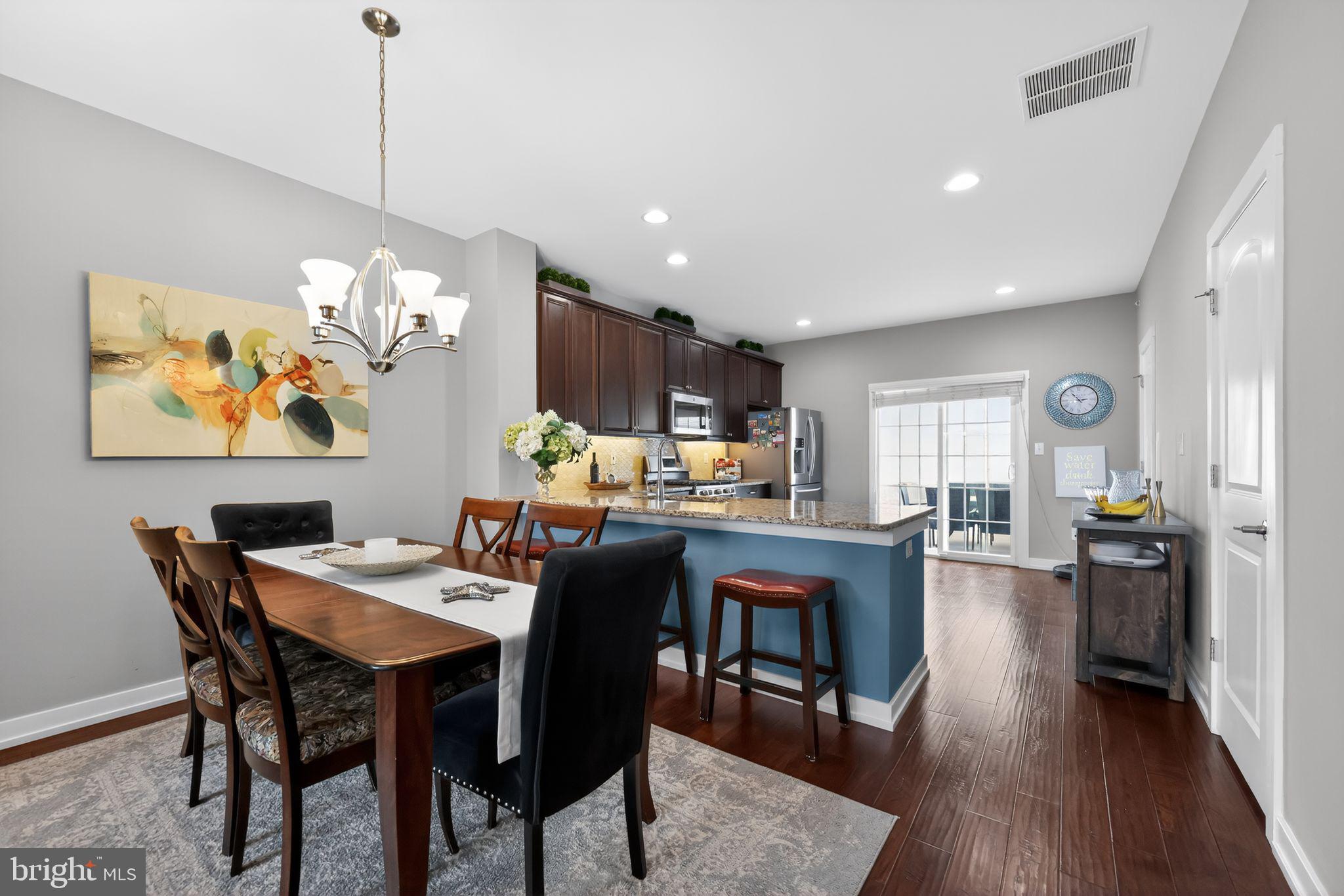 WATERSIDE - Residential