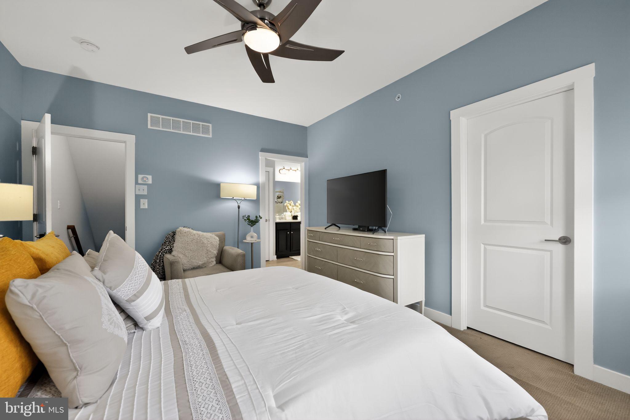 WATERSIDE - Residential