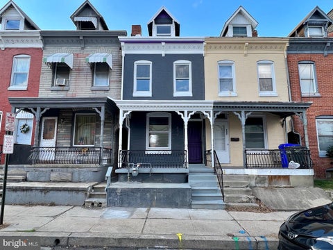 Townhouse For Sale - 842 Mulberry Street<br/> READING, PA 19604