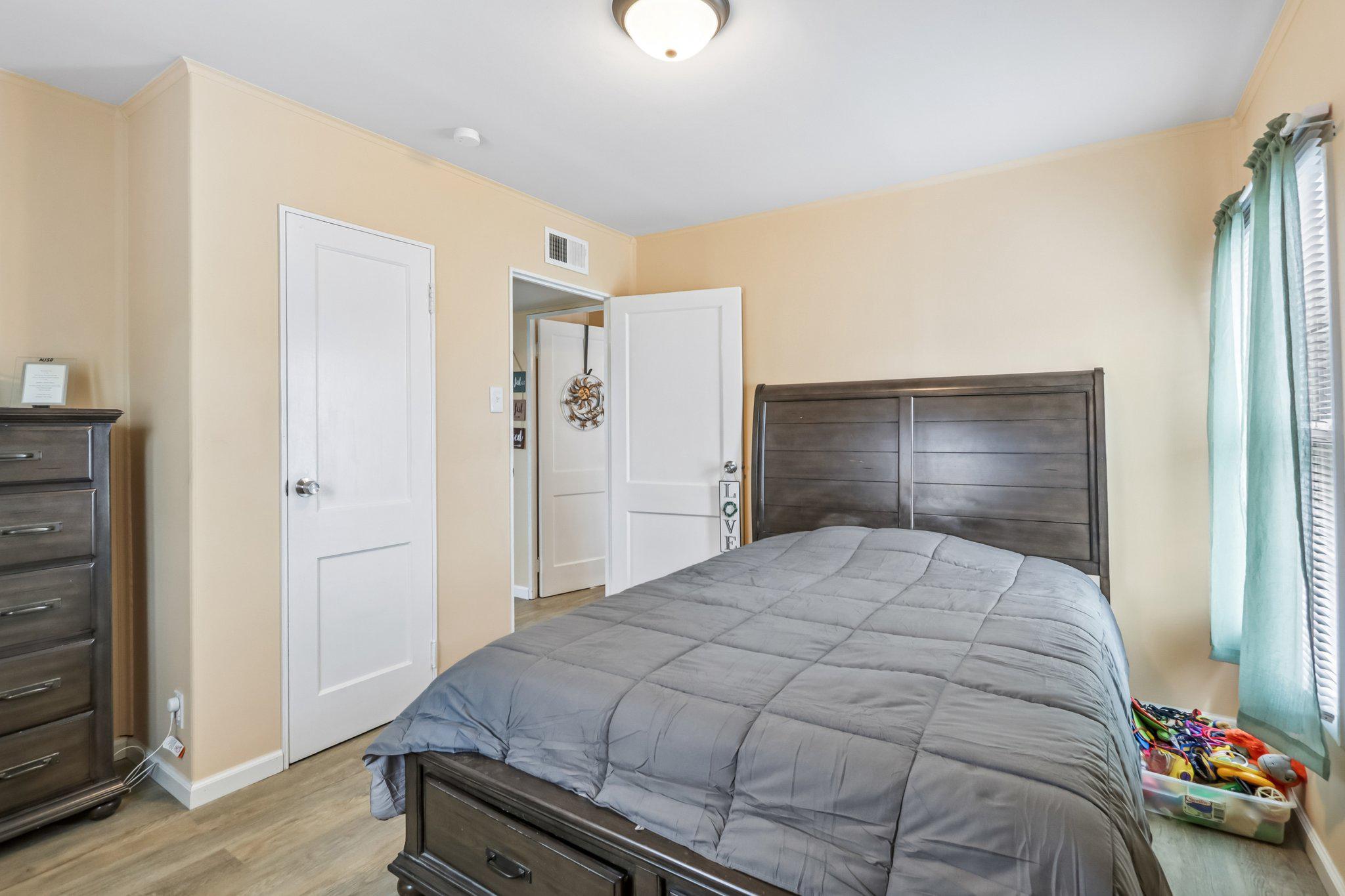 FAIRLESS HILLS - Residential