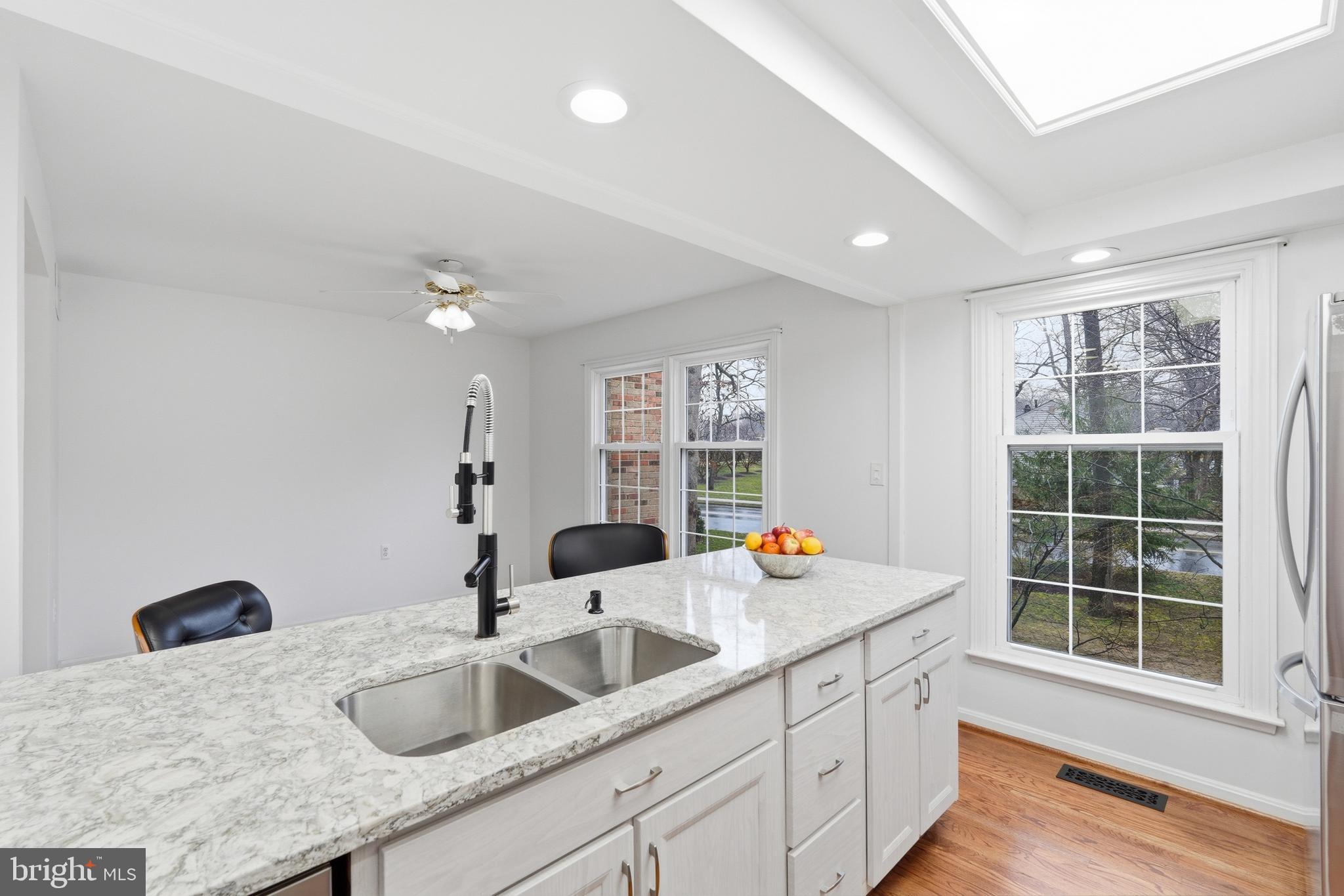 GEORGETOWN HOUSES - Residential