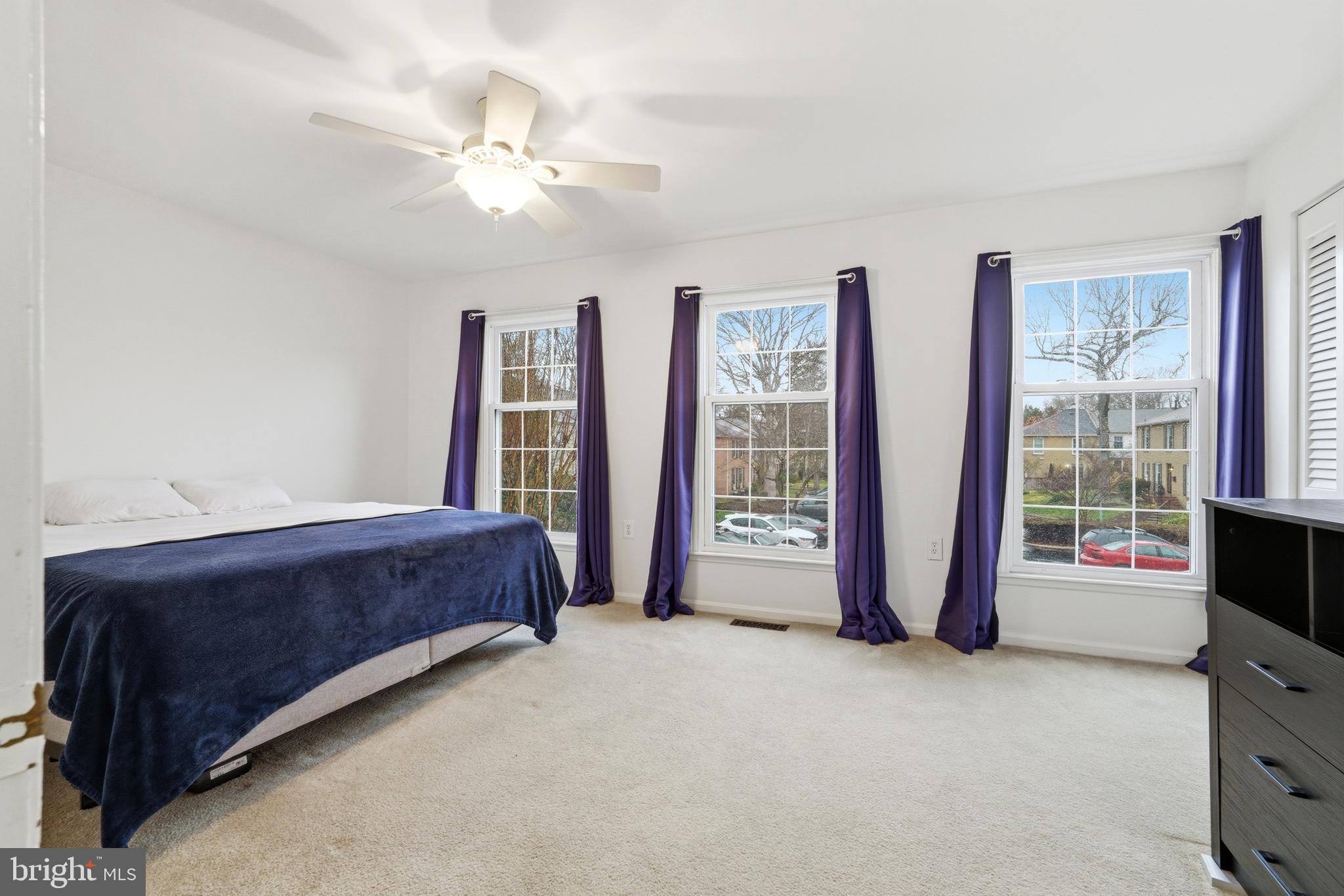 GEORGETOWN HOUSES - Residential