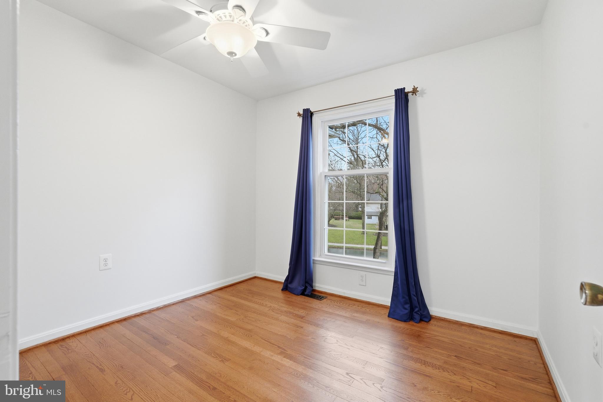 GEORGETOWN HOUSES - Residential