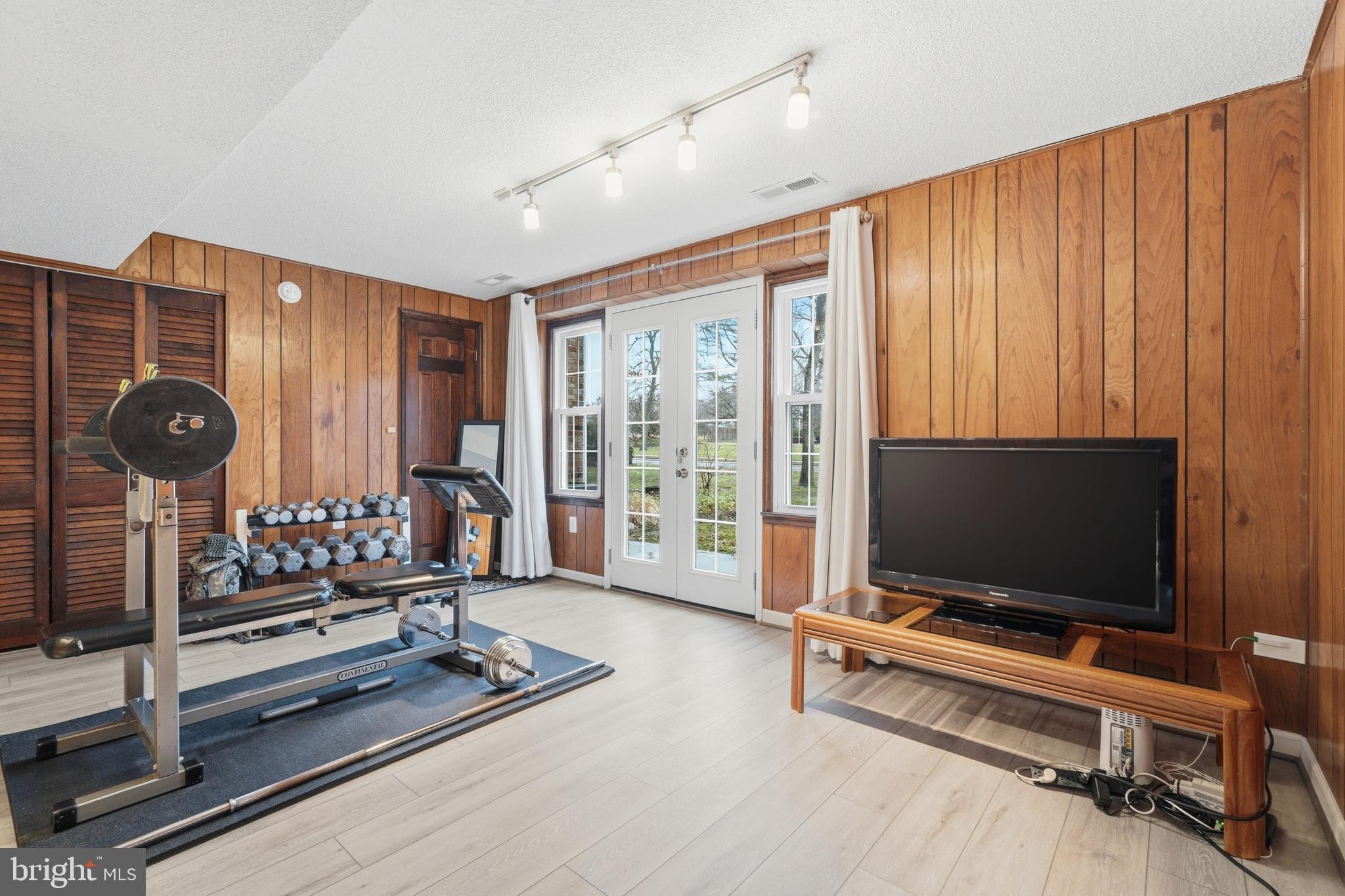 GEORGETOWN HOUSES - Residential