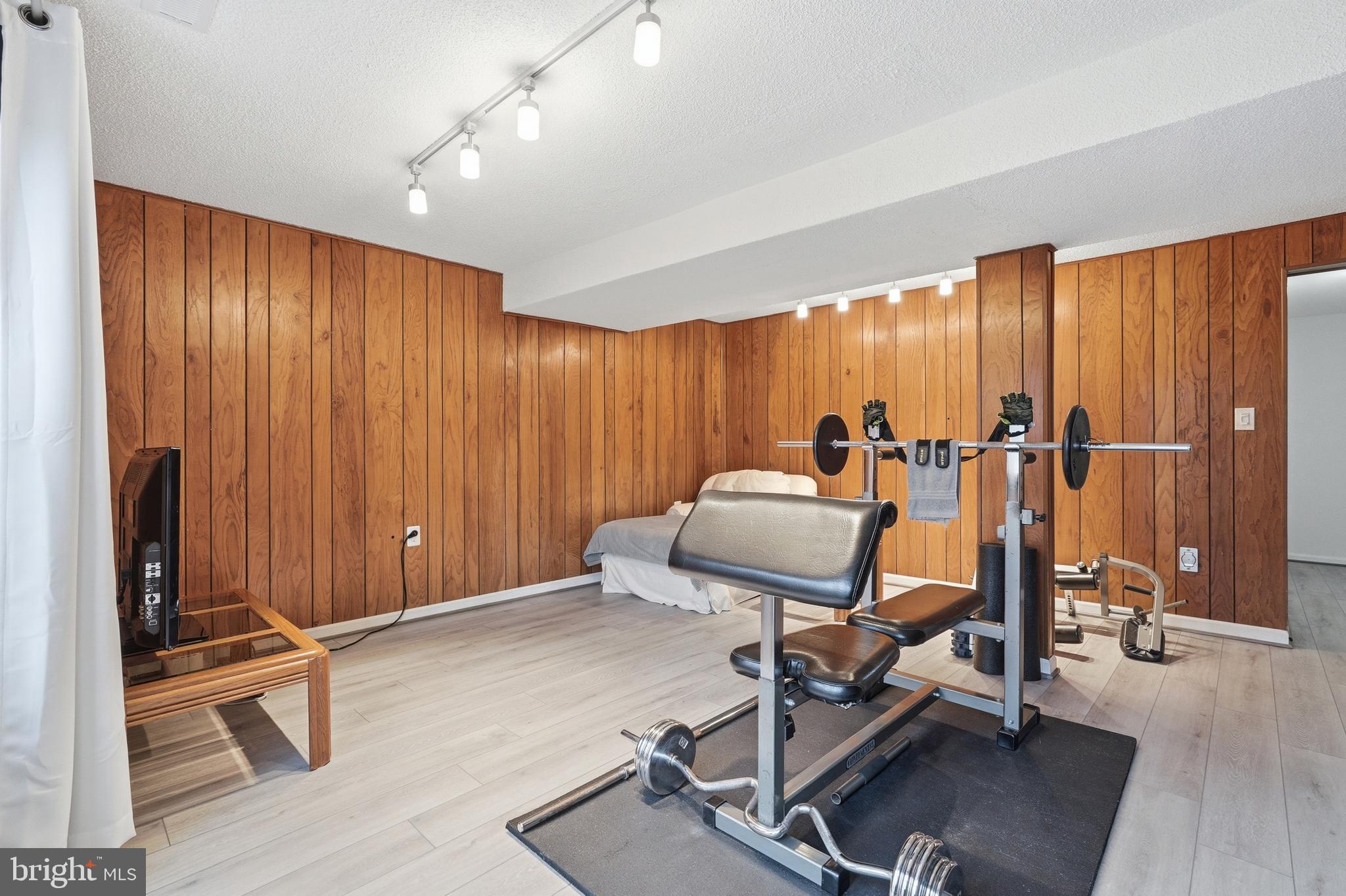 GEORGETOWN HOUSES - Residential