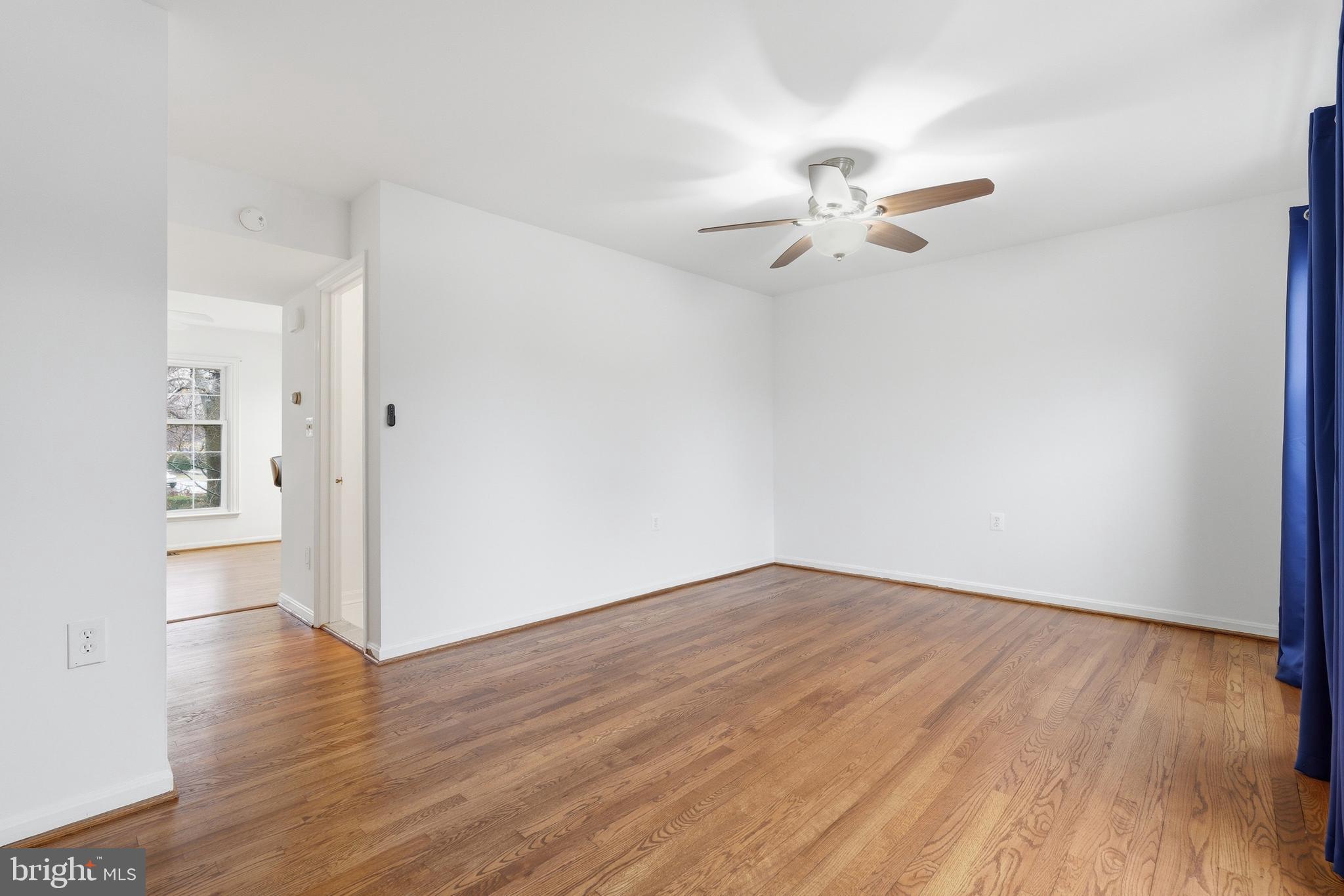 GEORGETOWN HOUSES - Residential