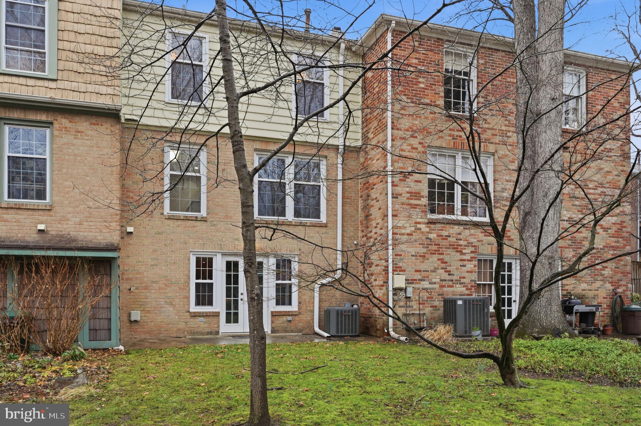 GEORGETOWN HOUSES - Residential