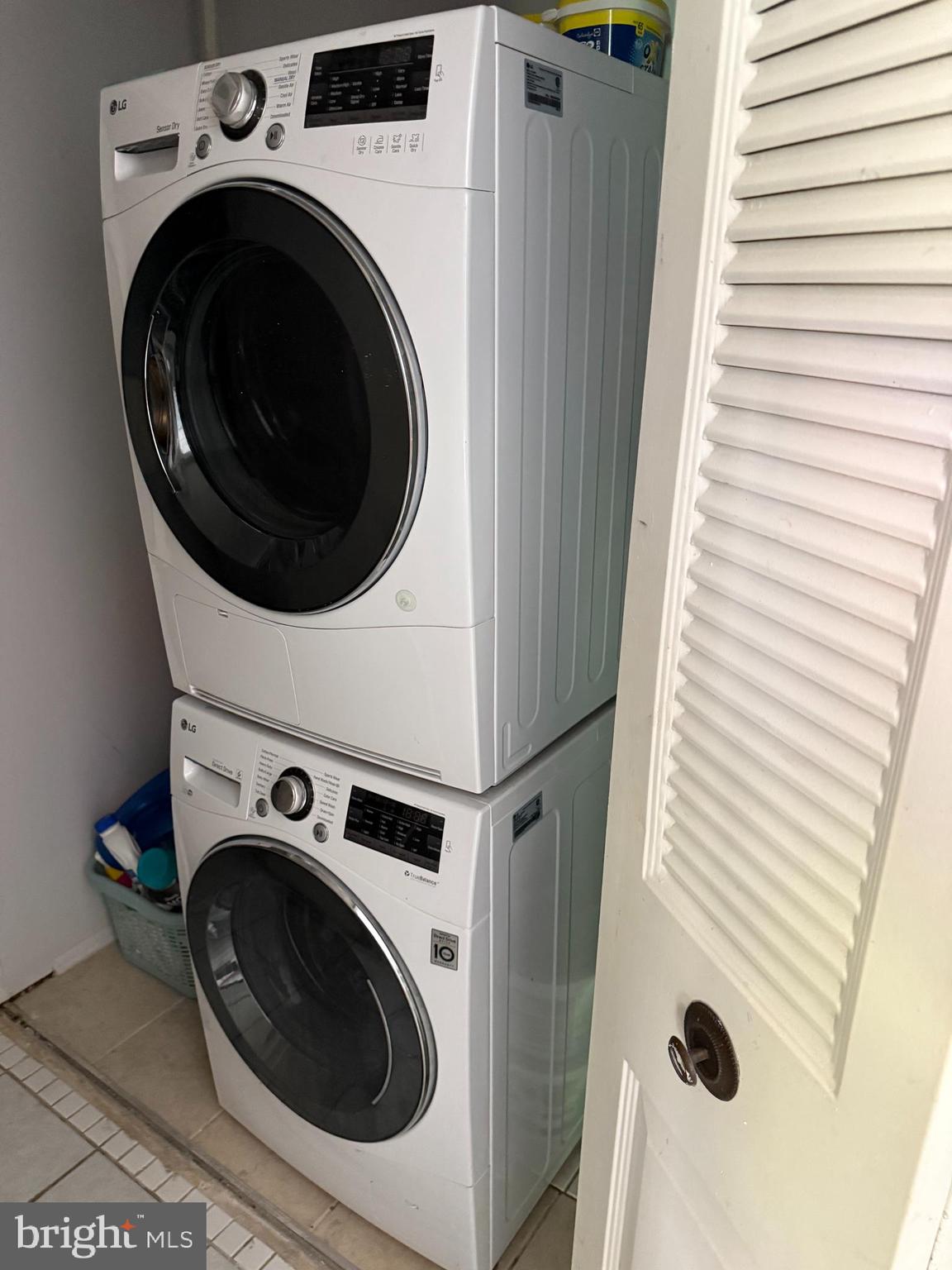 CHARLENE - Residential