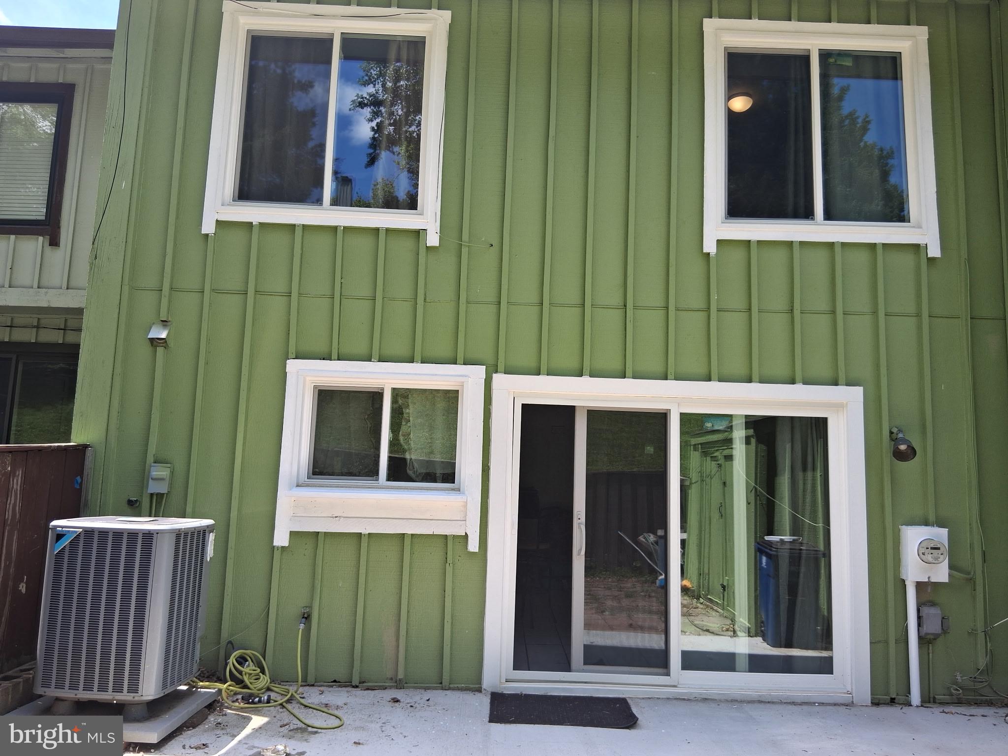 CHARLENE - Residential