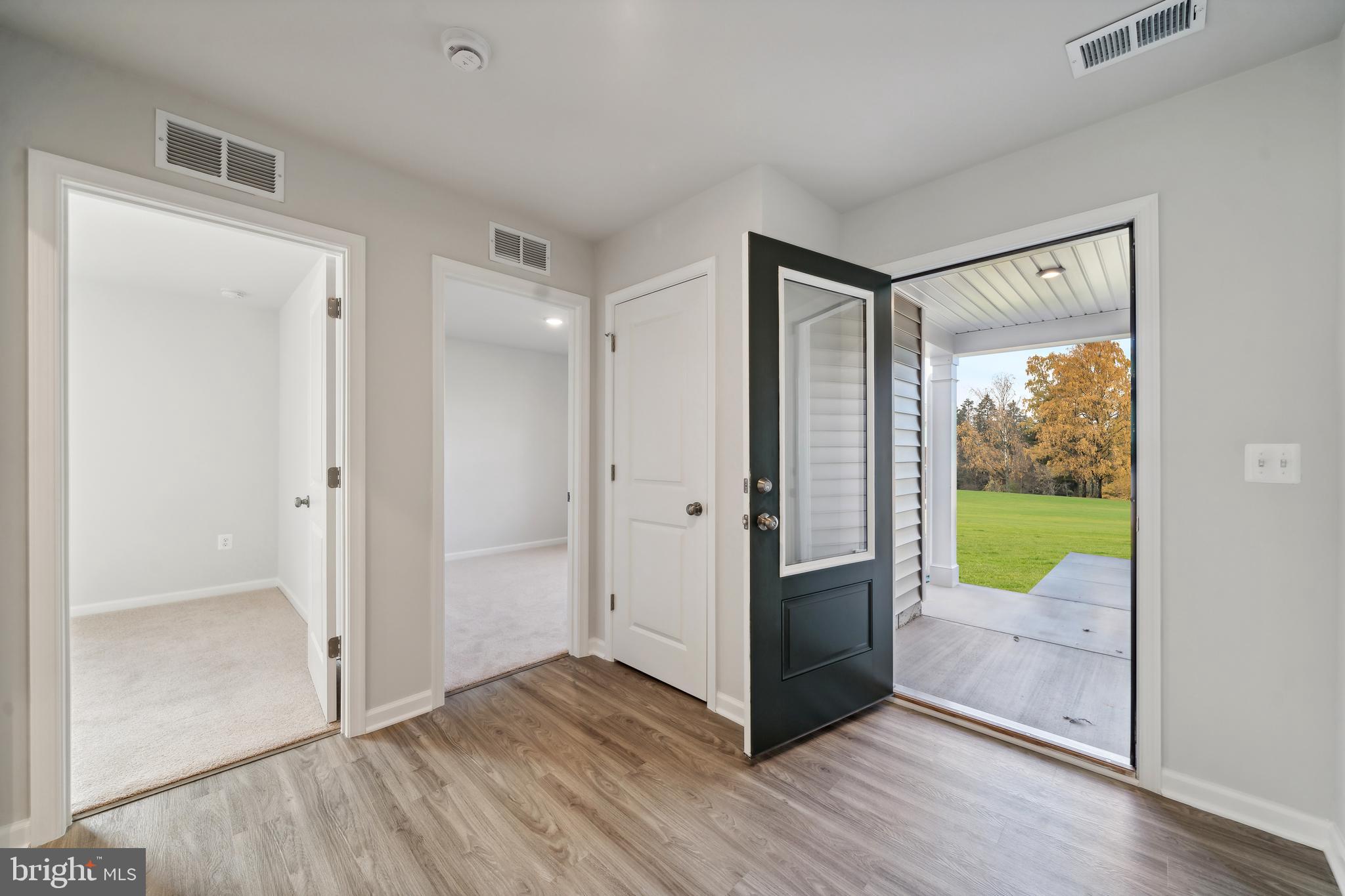 STONE SPRING - Residential