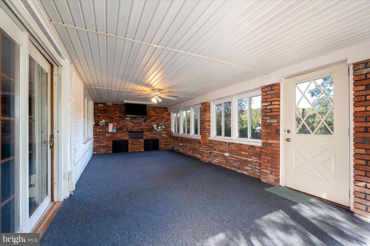 POPLAR RIDGE - Residential