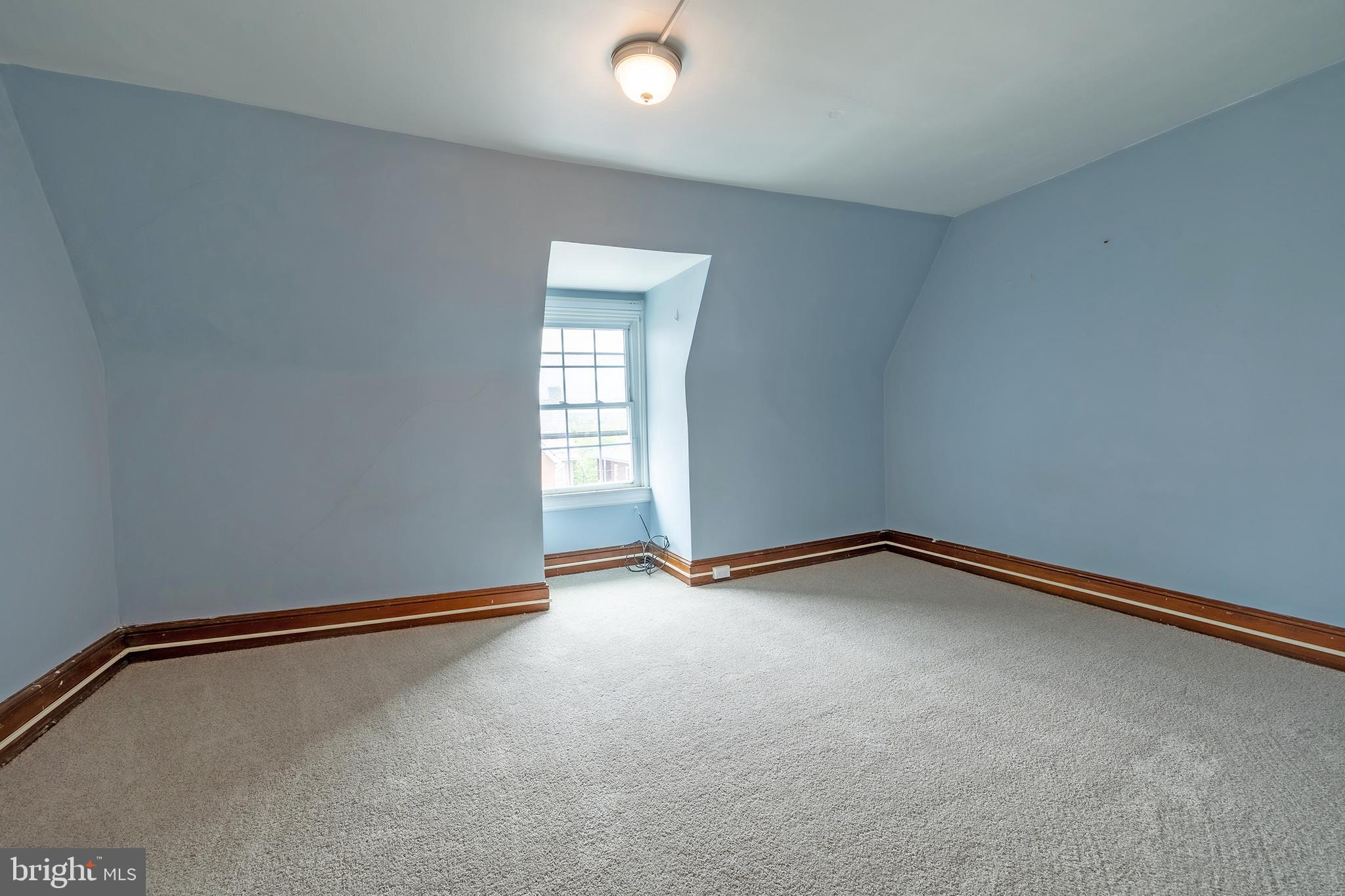PENNSBURG - Residential