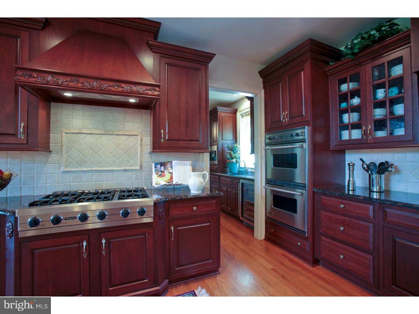 HIGHLAND WOODS - Residential