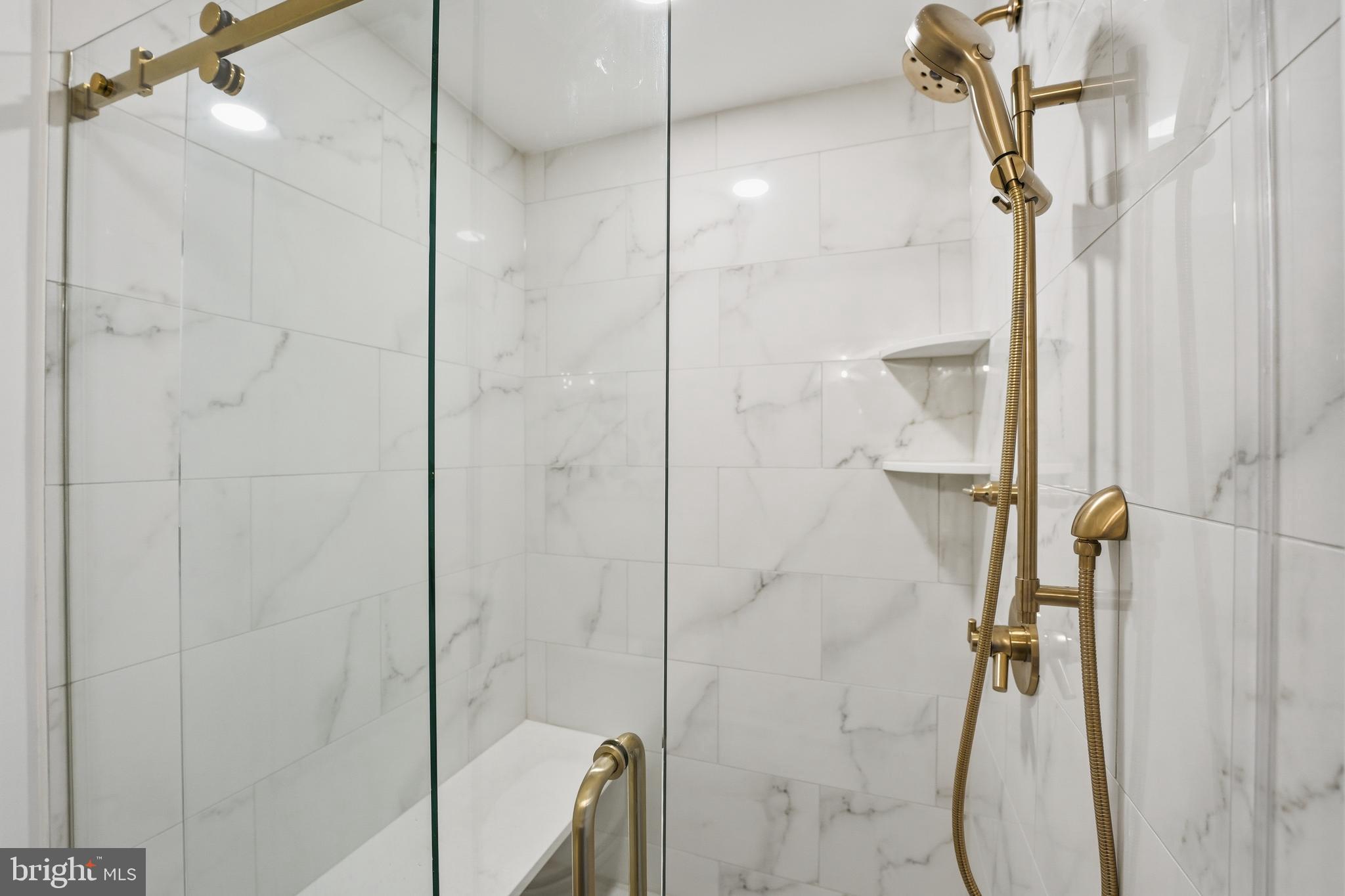 ORANGE HUNT ESTATES - Residential