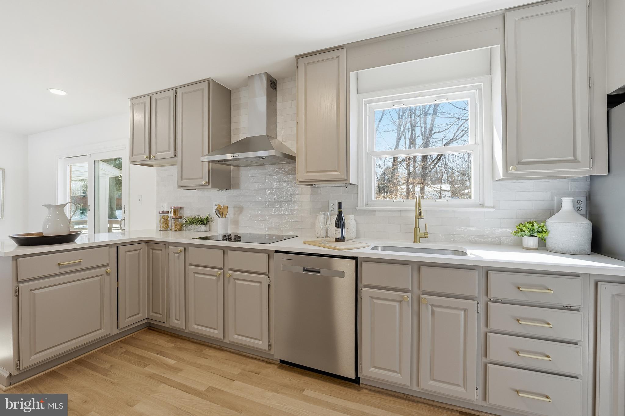 ORANGE HUNT ESTATES - Residential