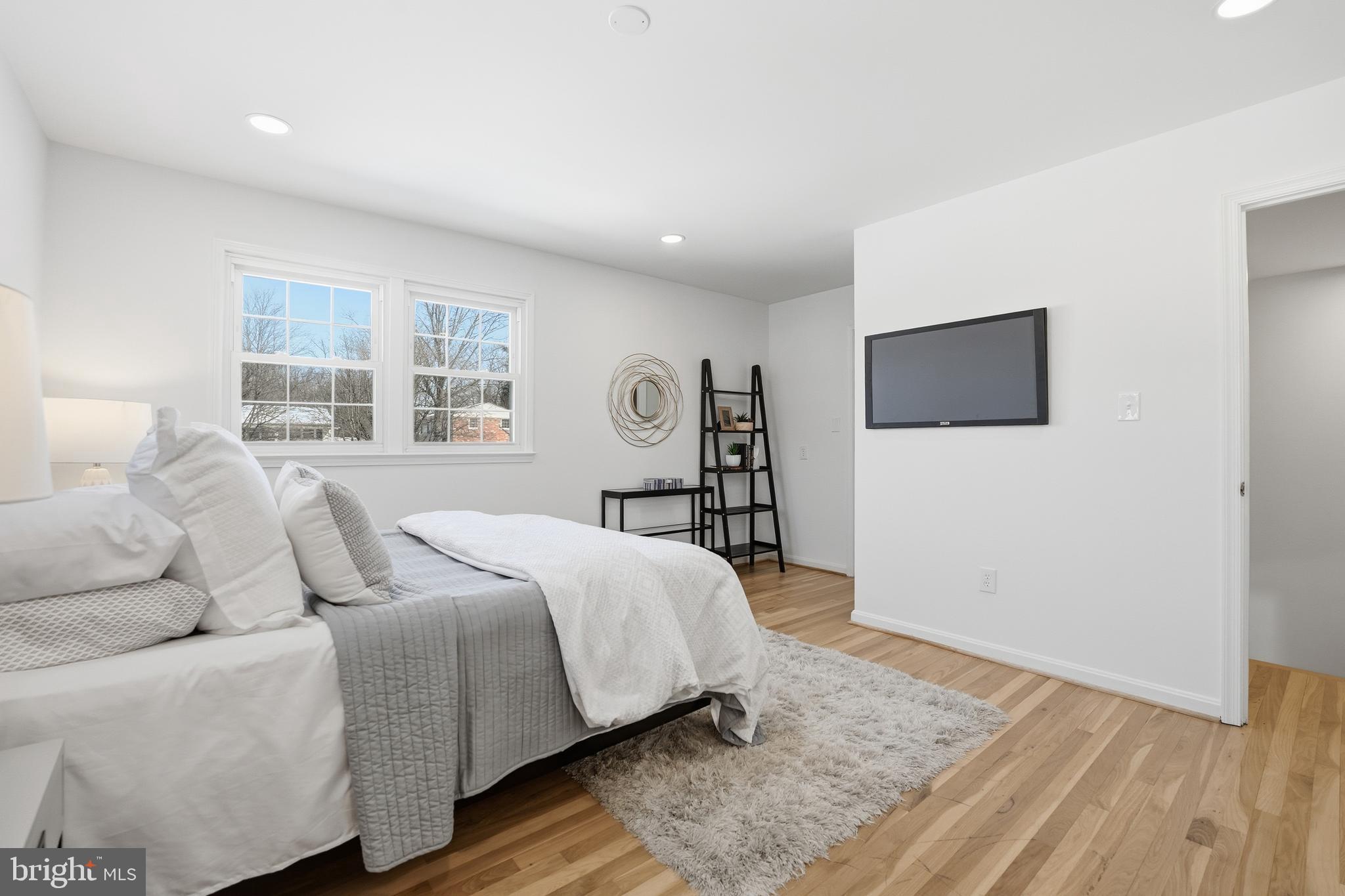 ORANGE HUNT ESTATES - Residential