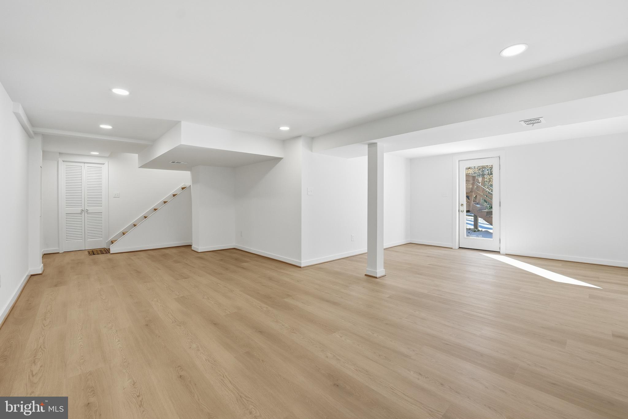 ORANGE HUNT ESTATES - Residential