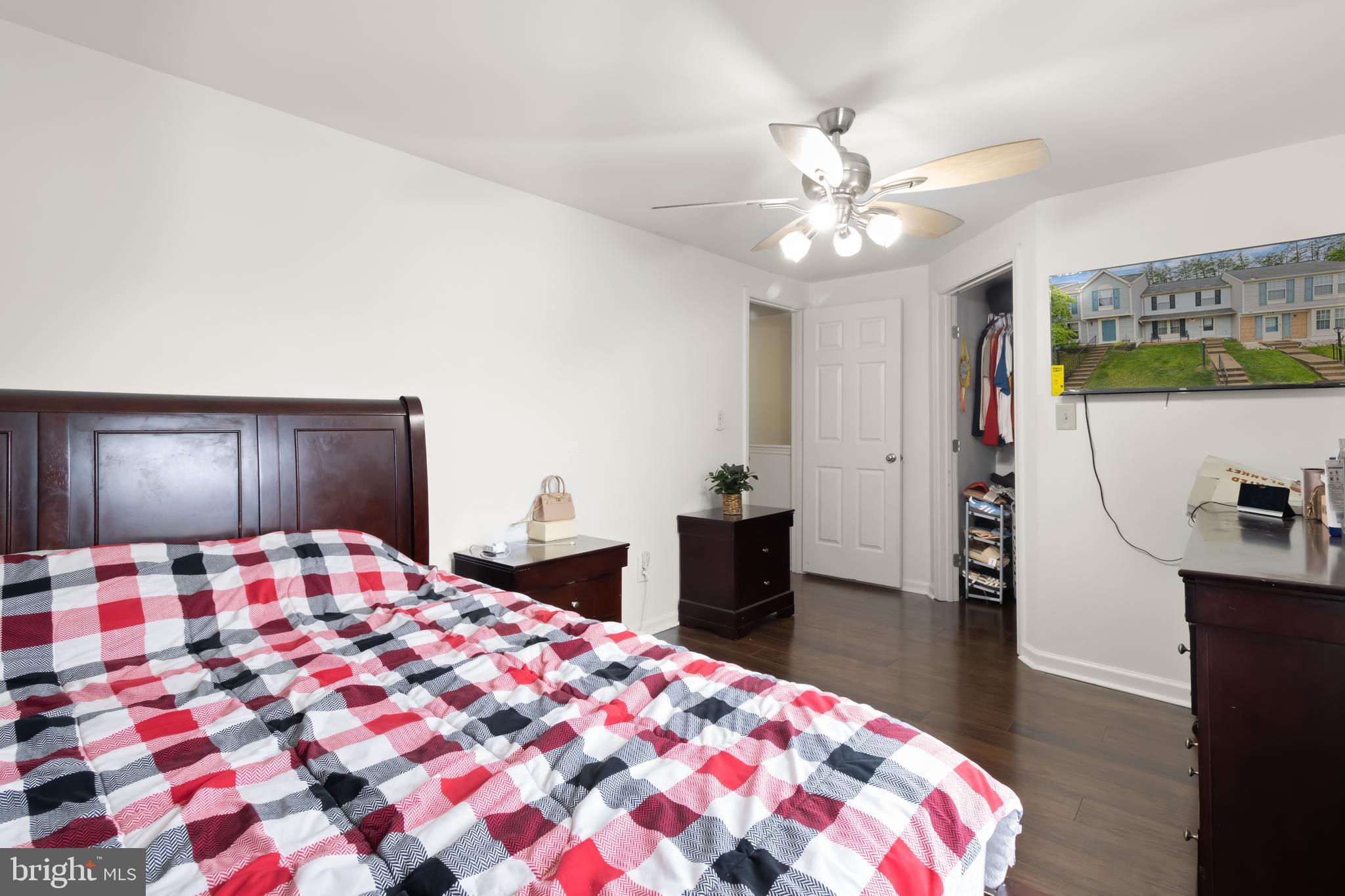 LIBERTY PLACE - Residential