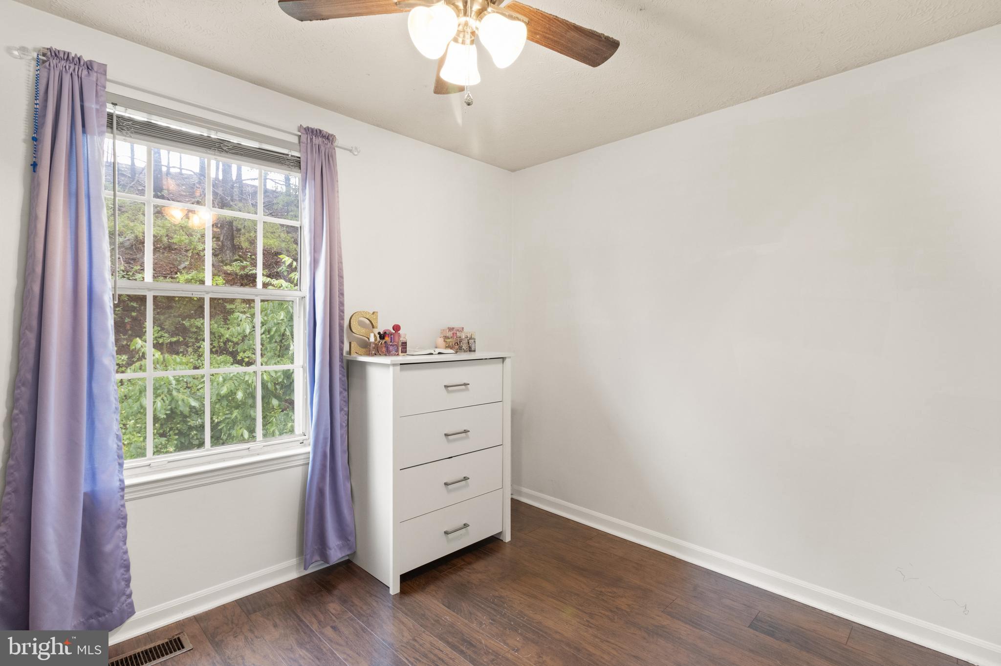 LIBERTY PLACE - Residential