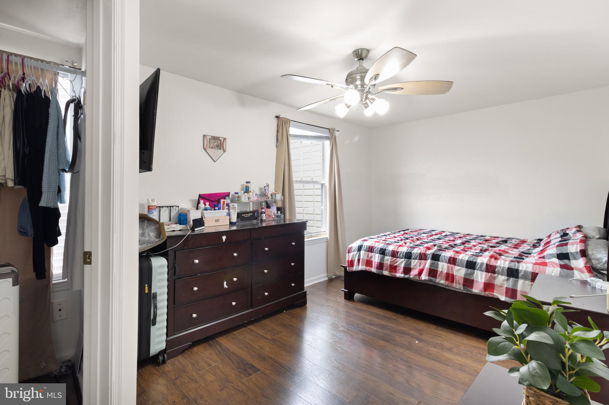 LIBERTY PLACE - Residential