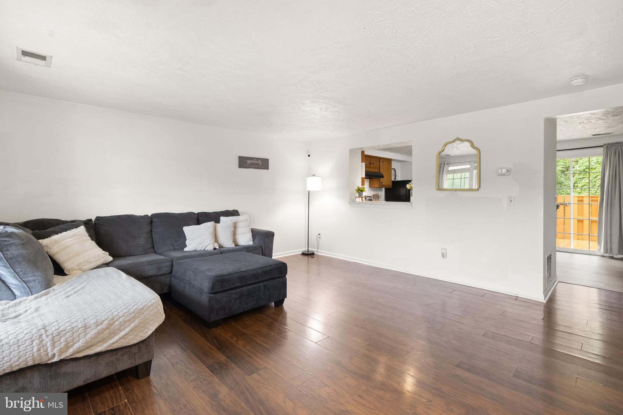 LIBERTY PLACE - Residential