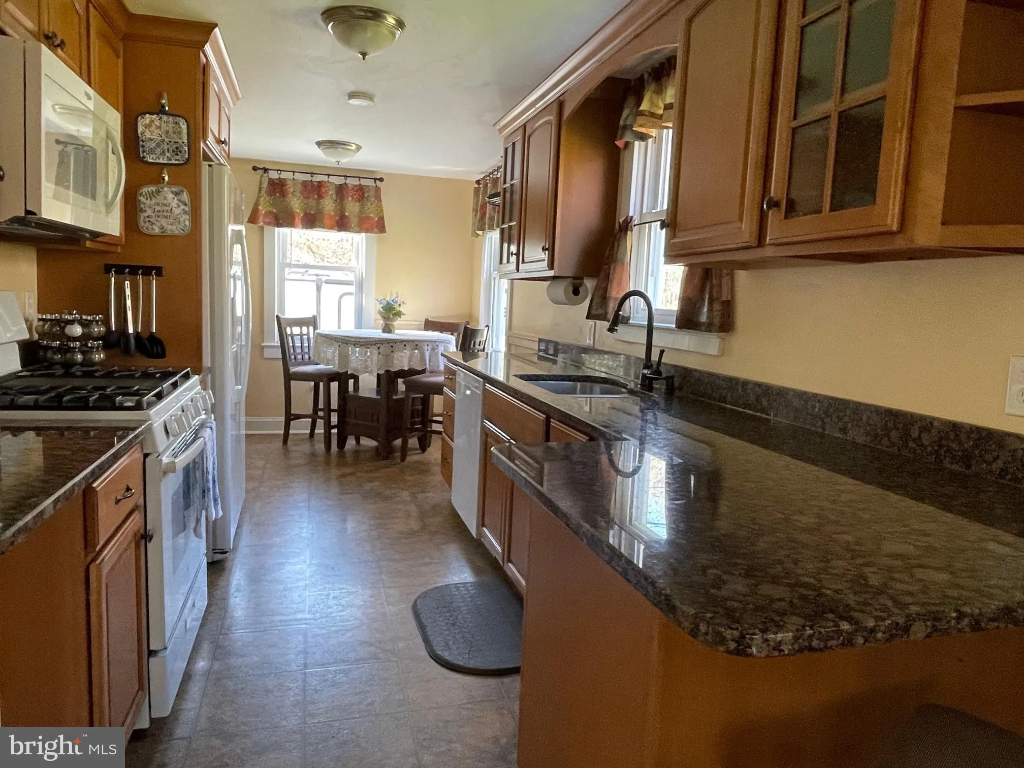 Carneys Point, New Jersey 08069, United States, 2 Bedrooms Bedrooms, ,1 BathroomBathrooms,Residential,Pending,112464