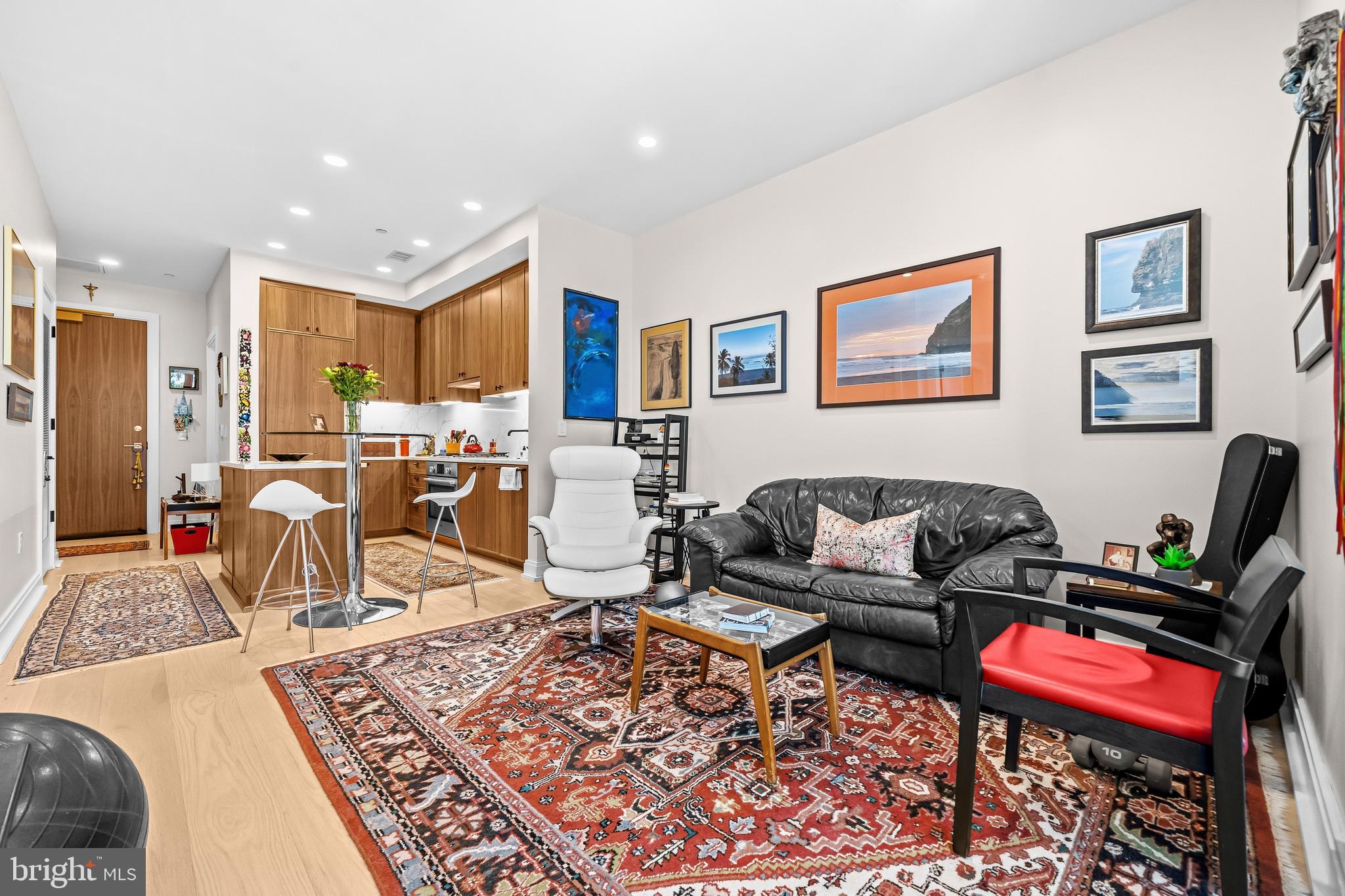 1111 PENNSYLVANIA AVENUE SE 205