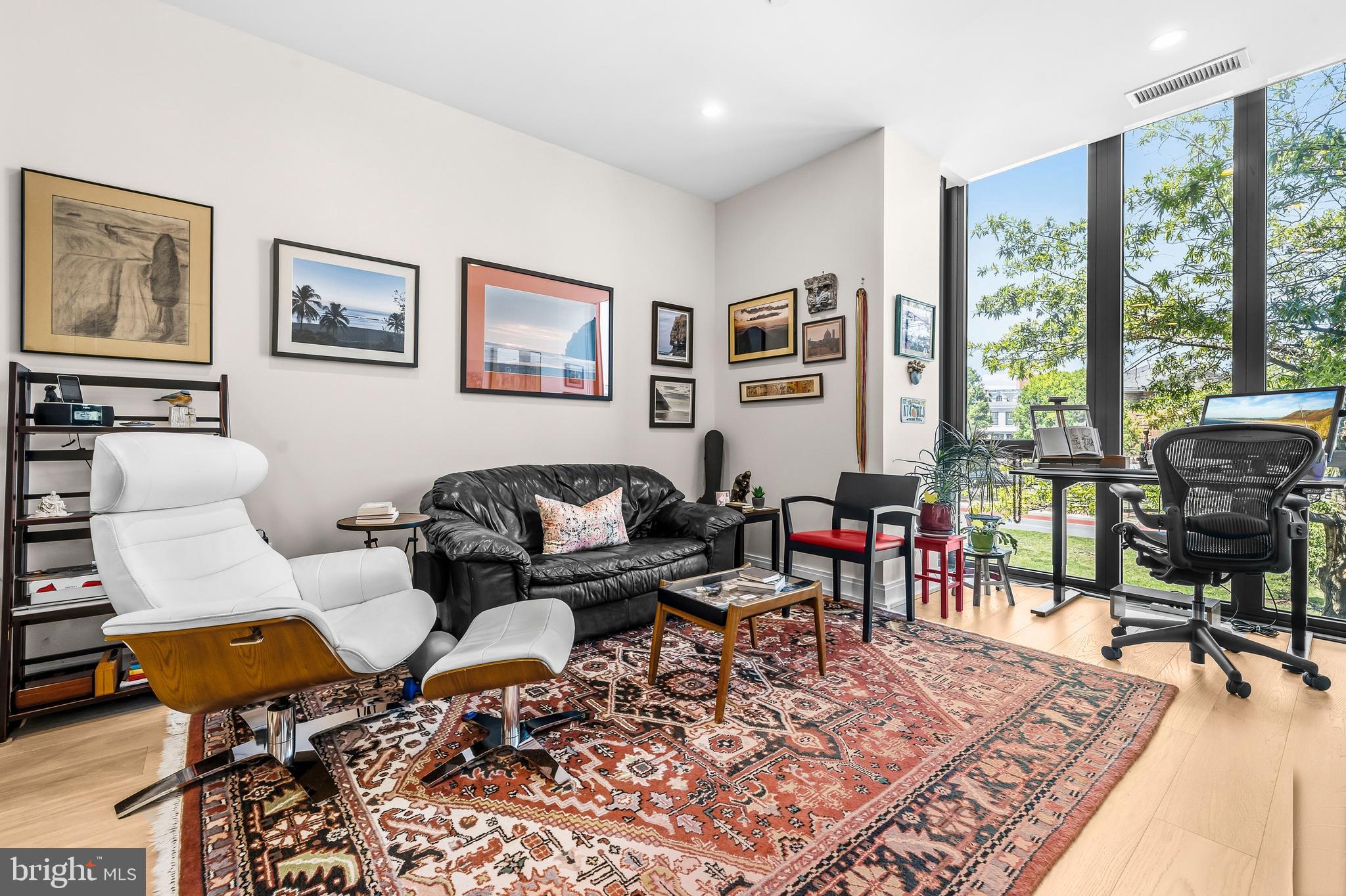 1111 PENNSYLVANIA AVENUE SE 205
