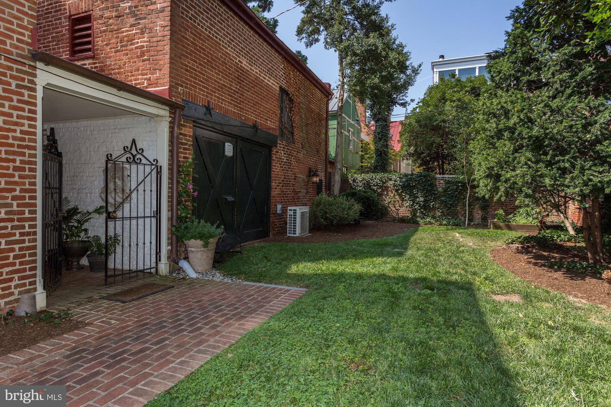 OLD TOWN SE QUADRANT - Residential