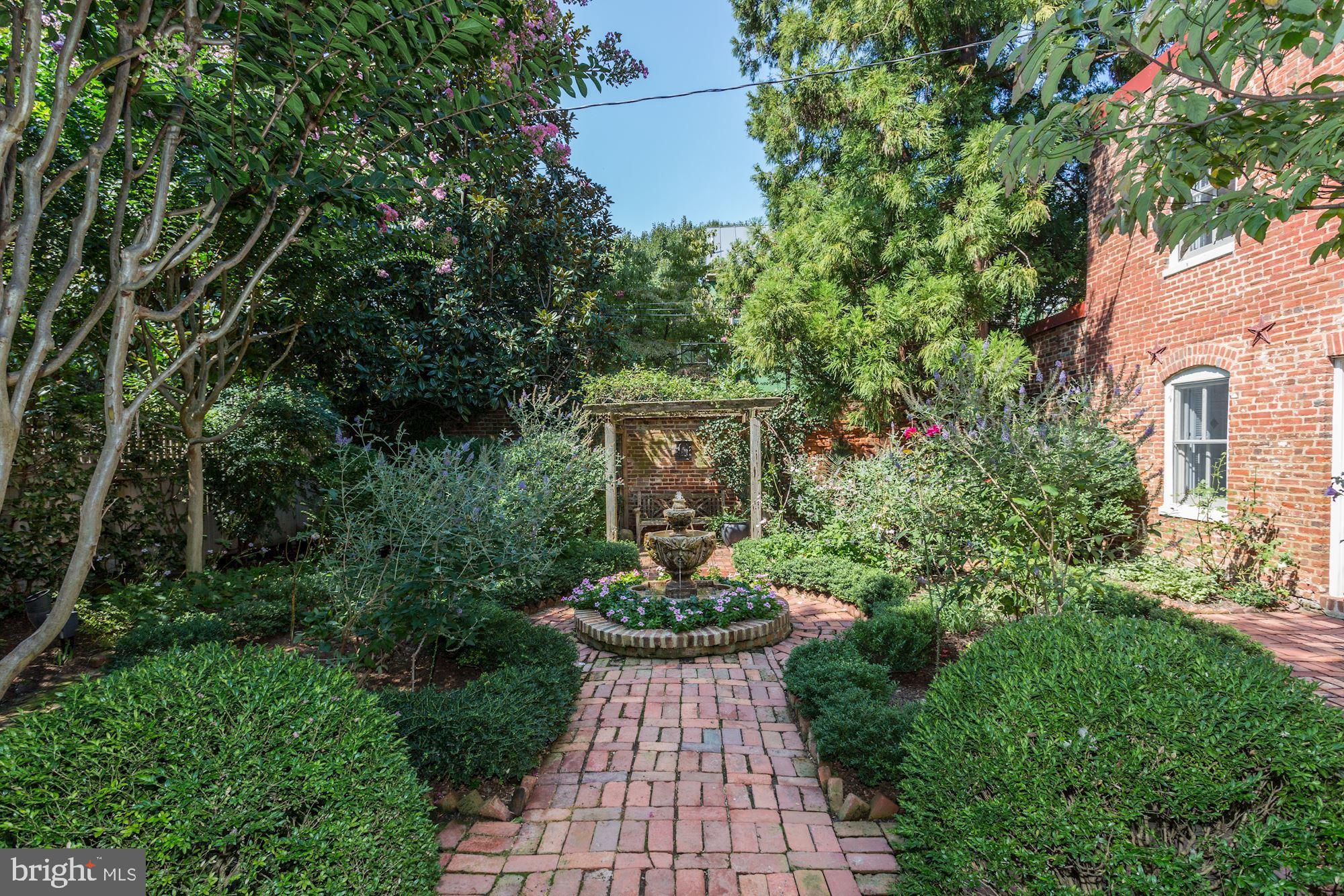 OLD TOWN SE QUADRANT - Residential