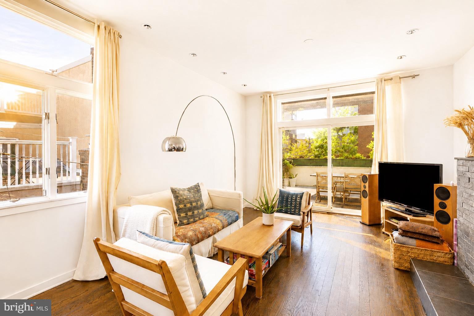 FAIRMOUNT - Residential