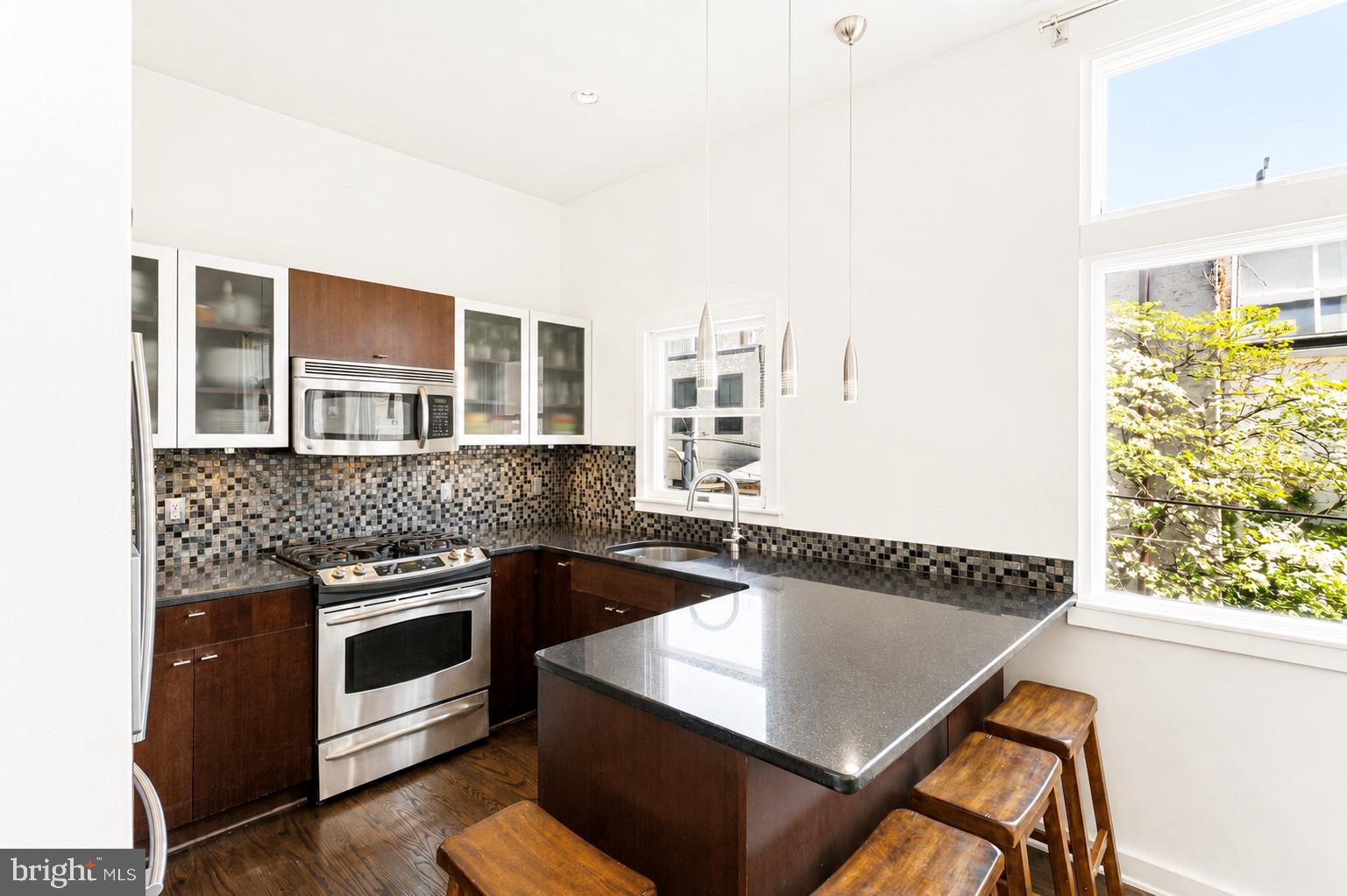FAIRMOUNT - Residential