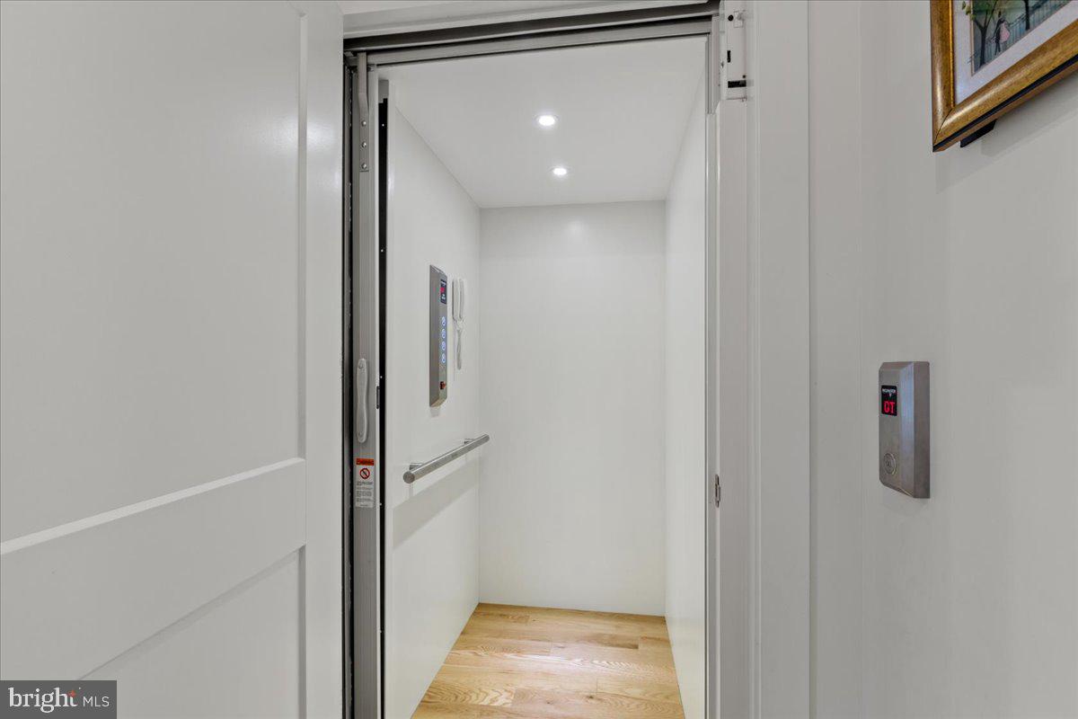 BREWERS HILL - Residential