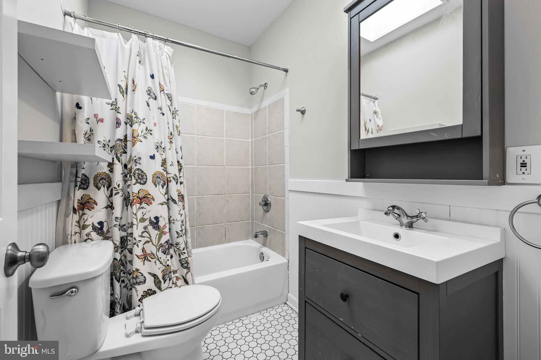 WAVERLY - Residential