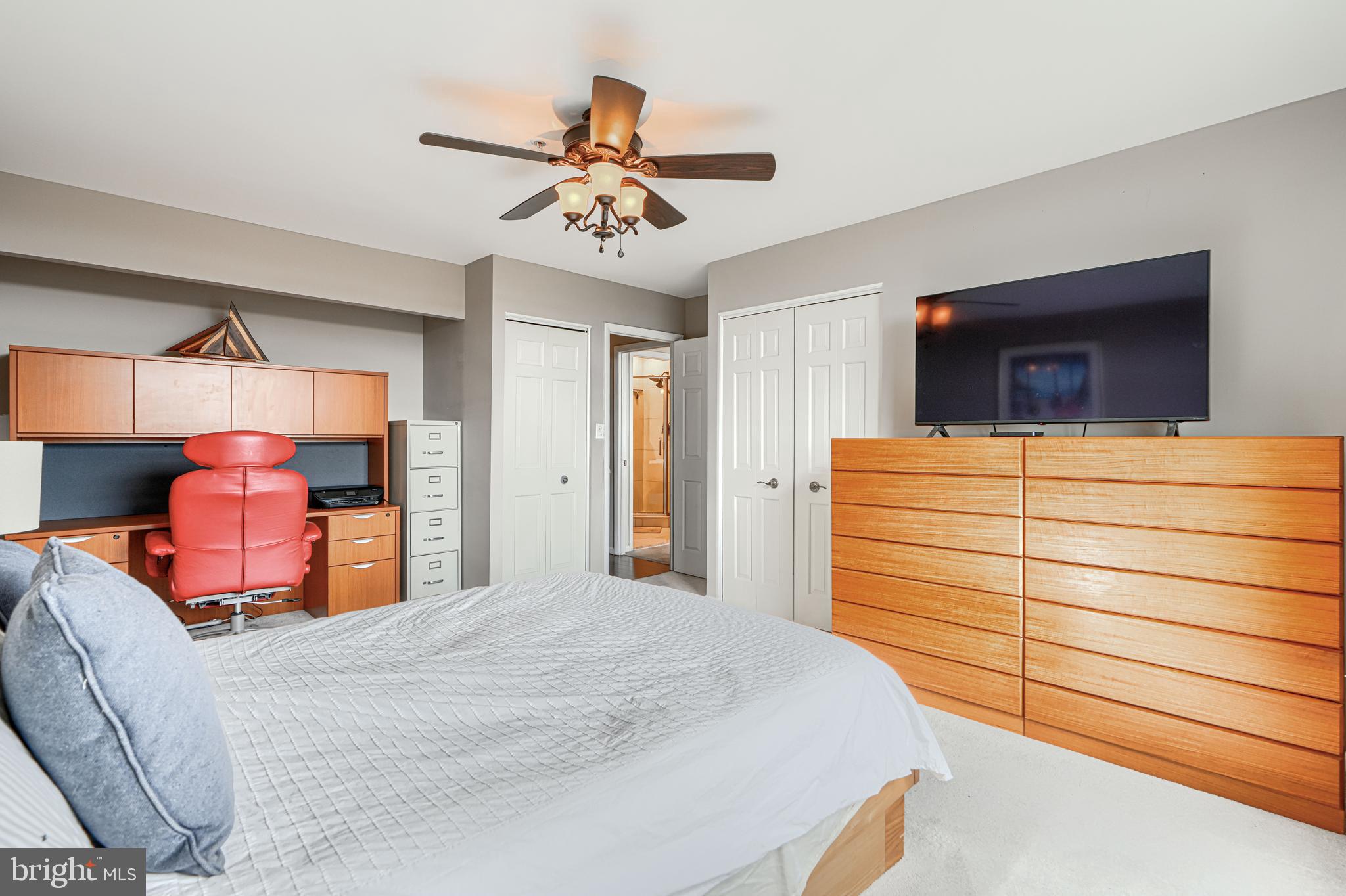 DULANEY TOWERS - Residential