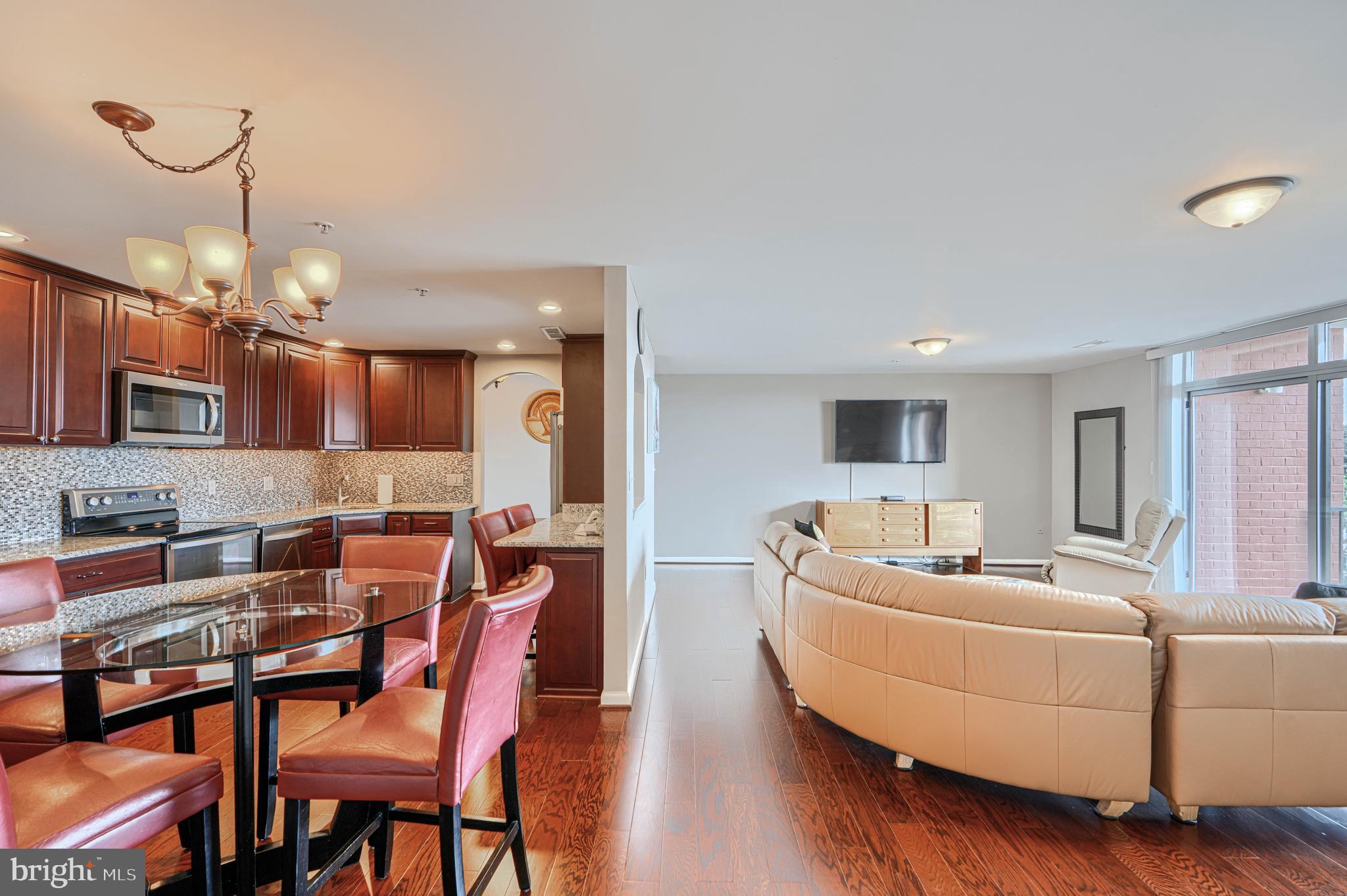 DULANEY TOWERS - Residential