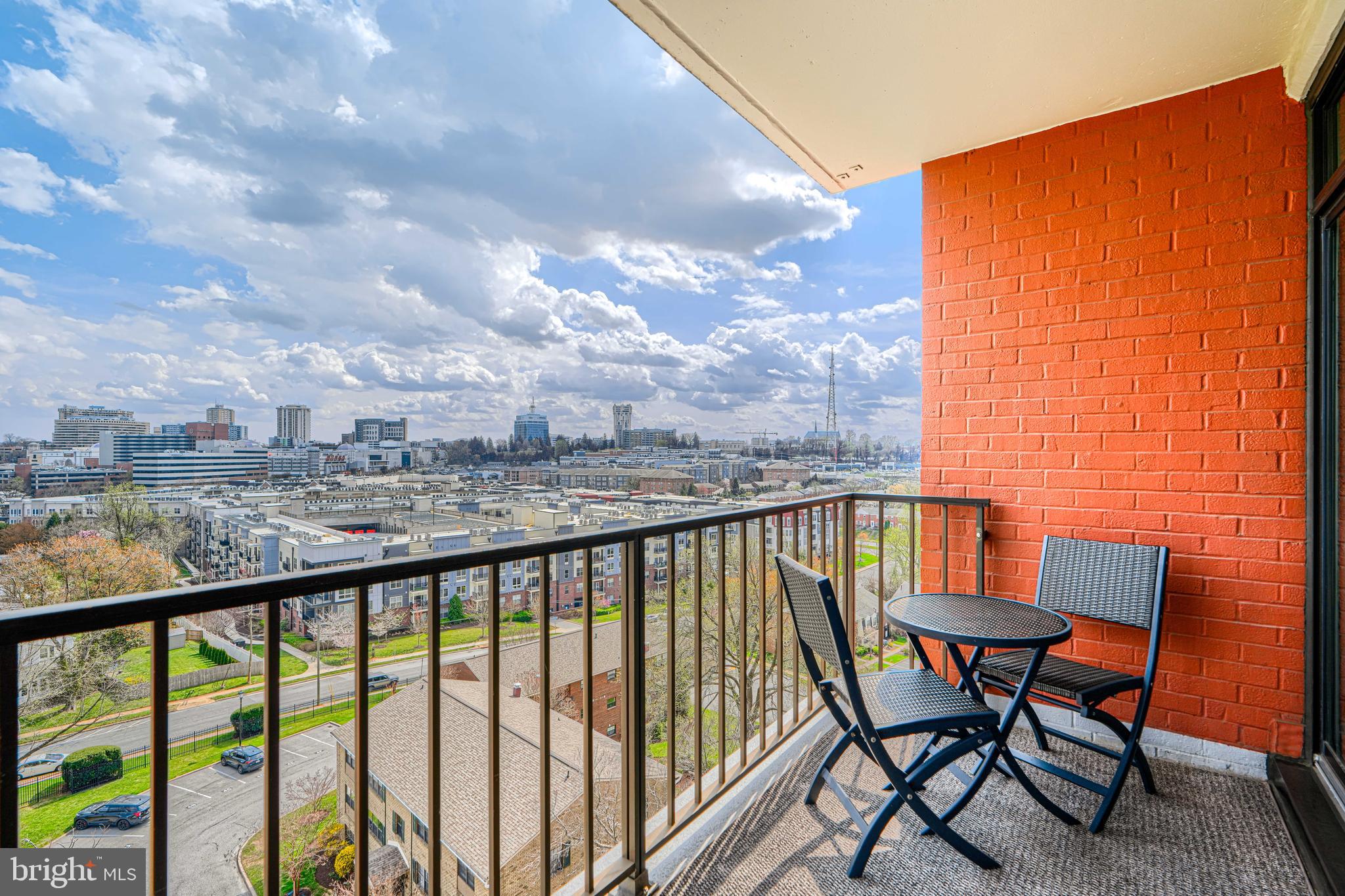 DULANEY TOWERS - Residential