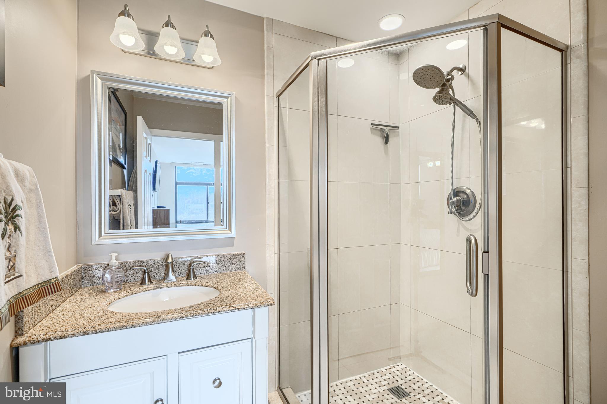 DULANEY TOWERS - Residential