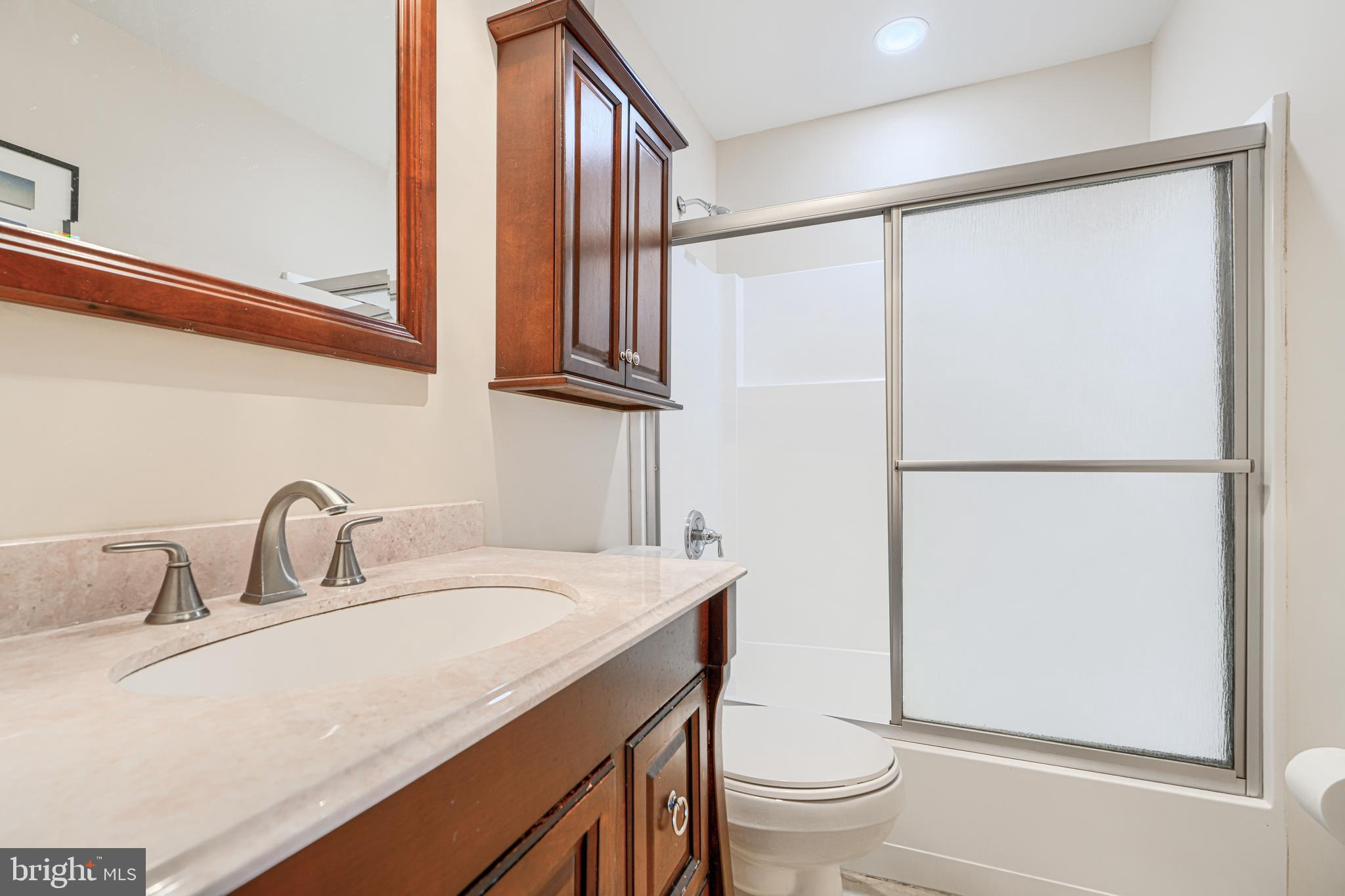 DULANEY TOWERS - Residential