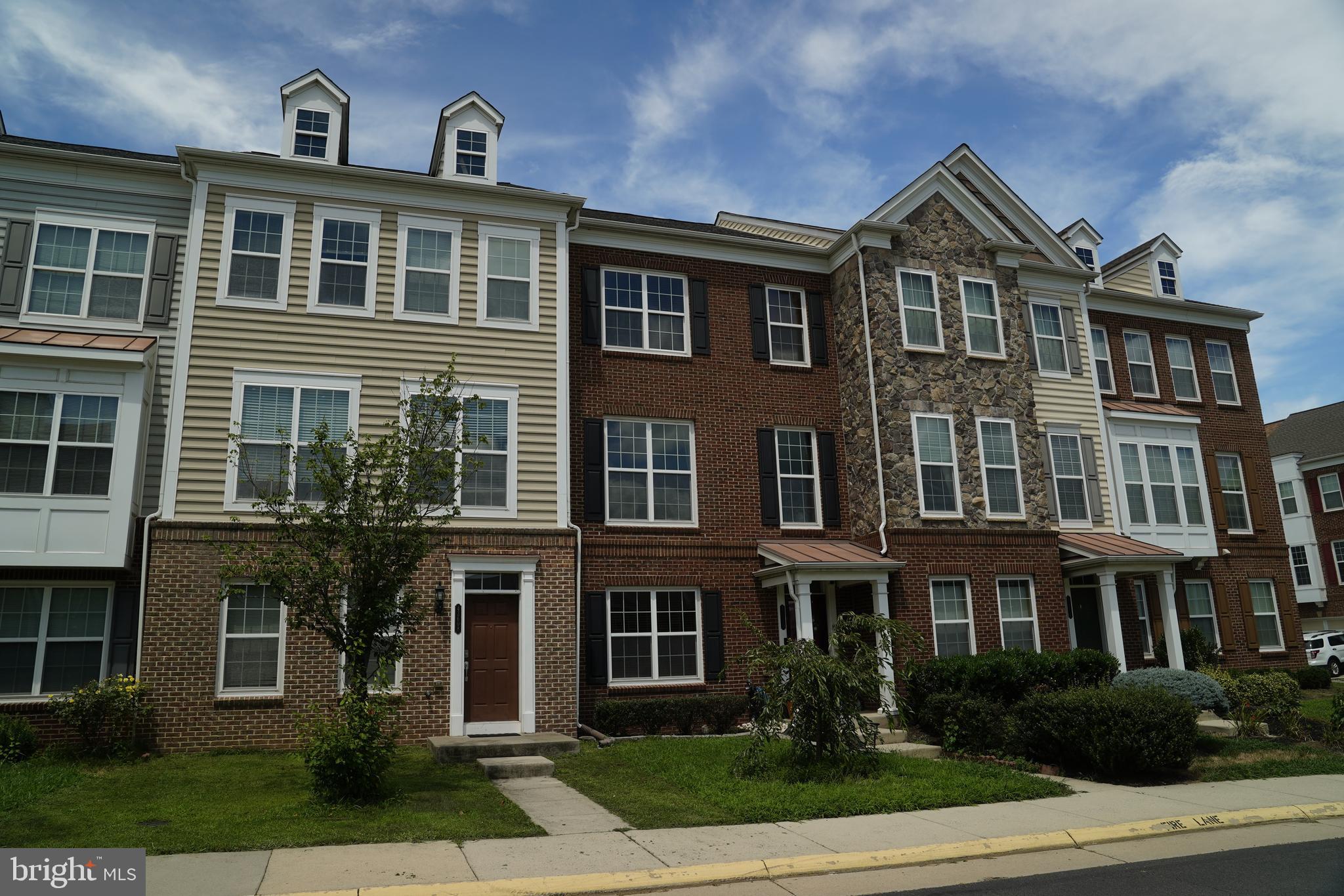 EAST GATE - Residential