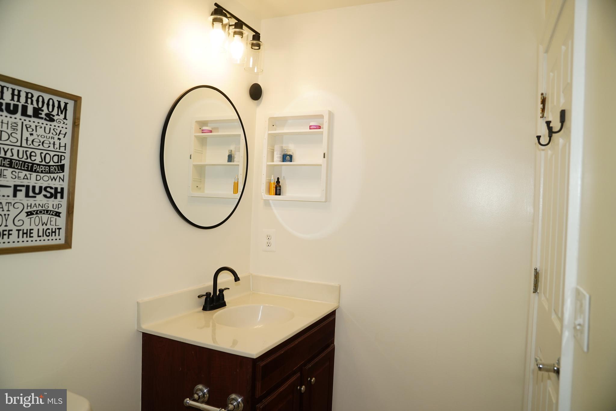 EAST GATE - Residential