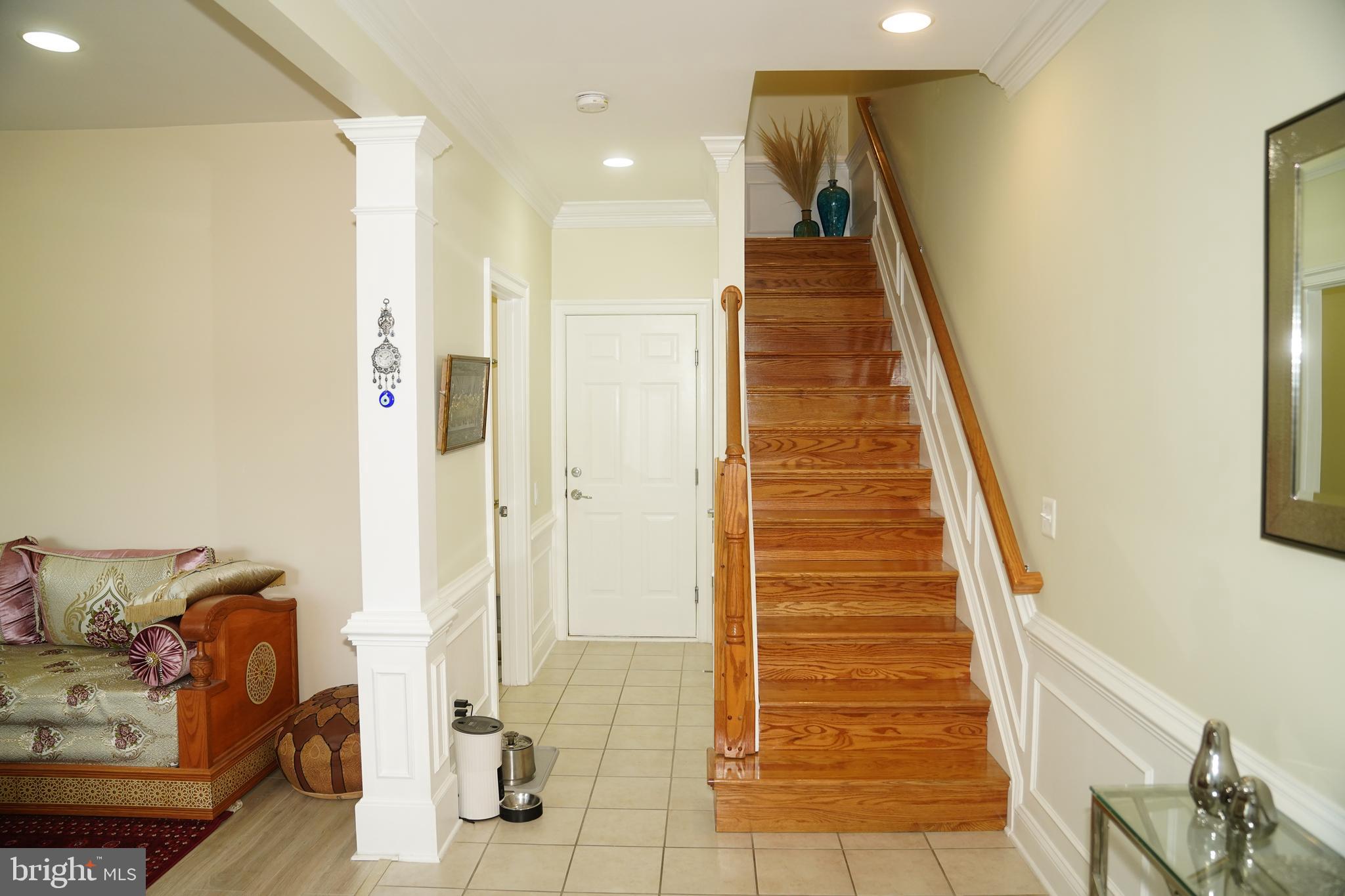 EAST GATE - Residential