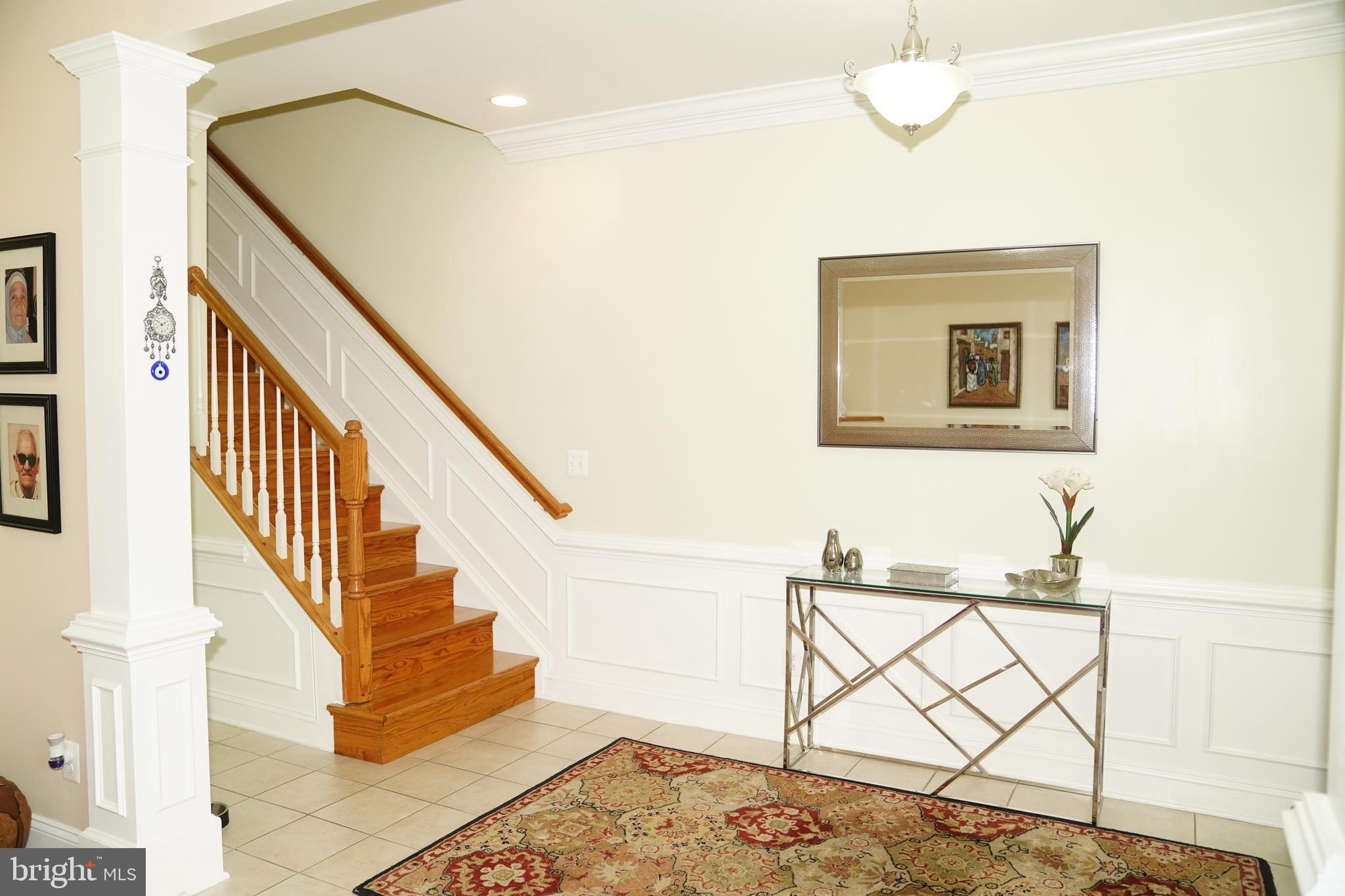 EAST GATE - Residential