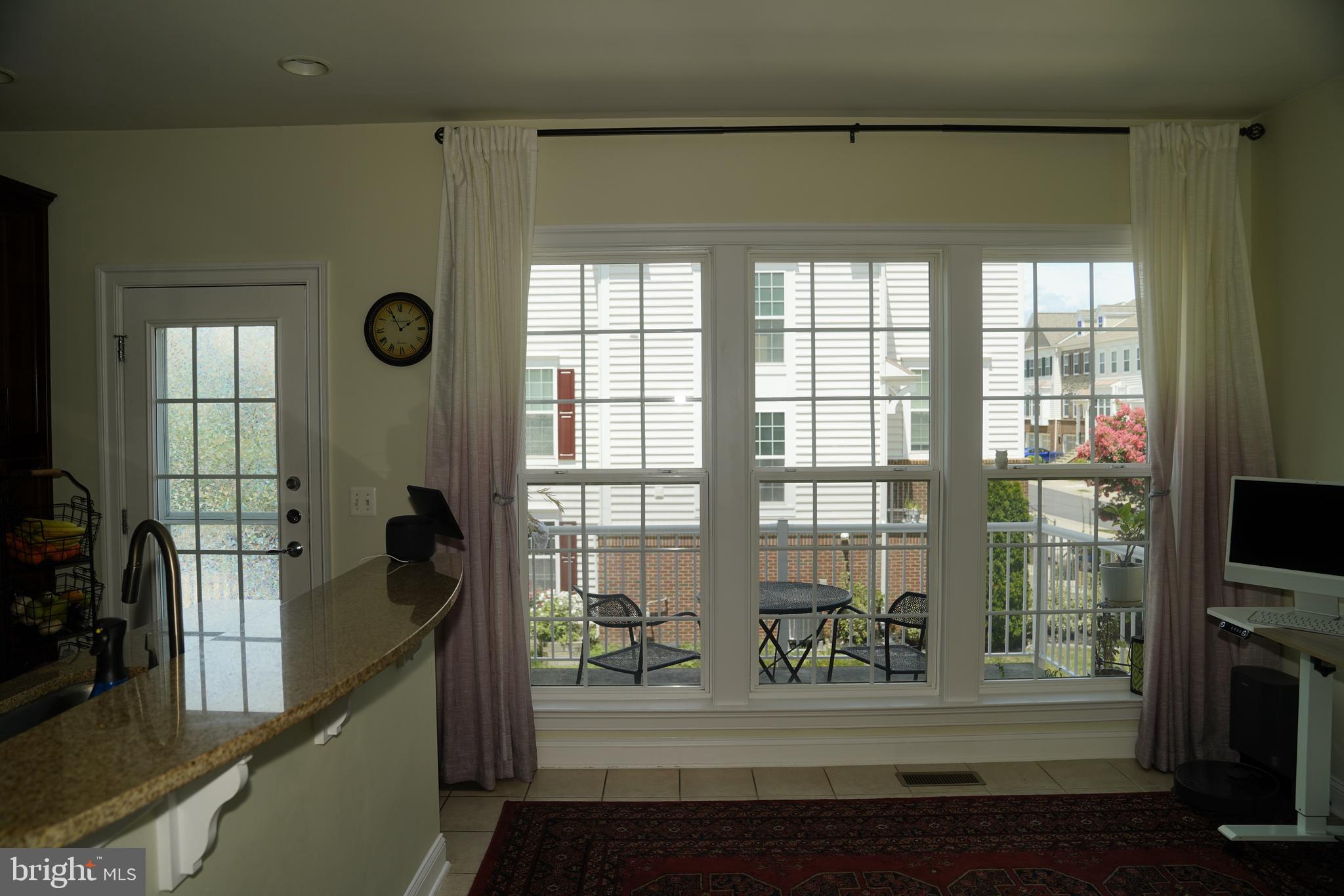 EAST GATE - Residential