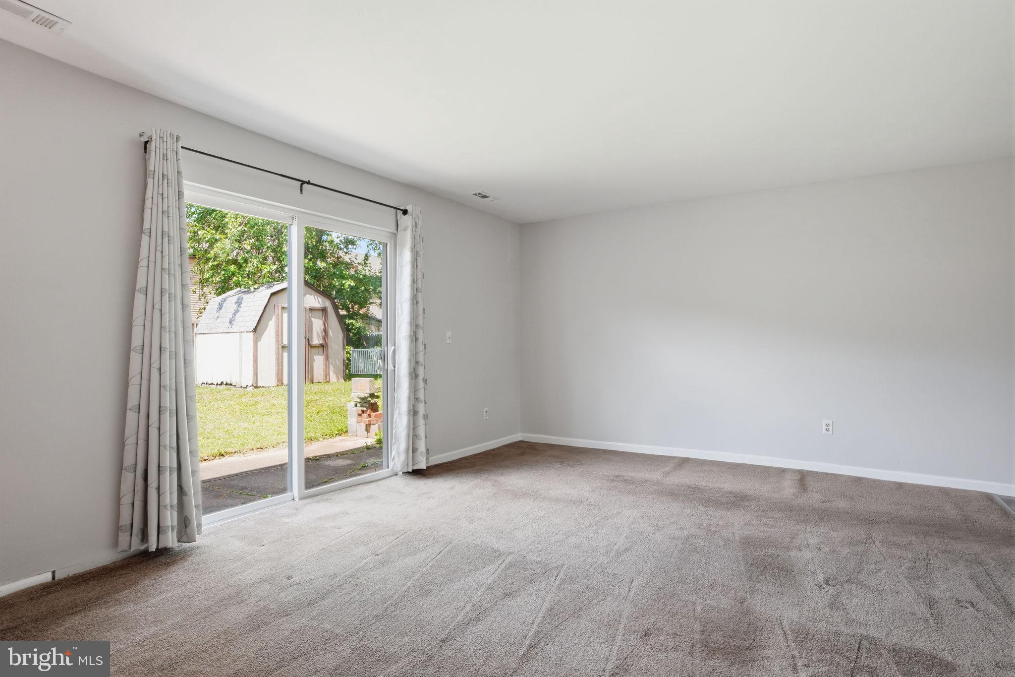 HOLLYBROOKE - Residential