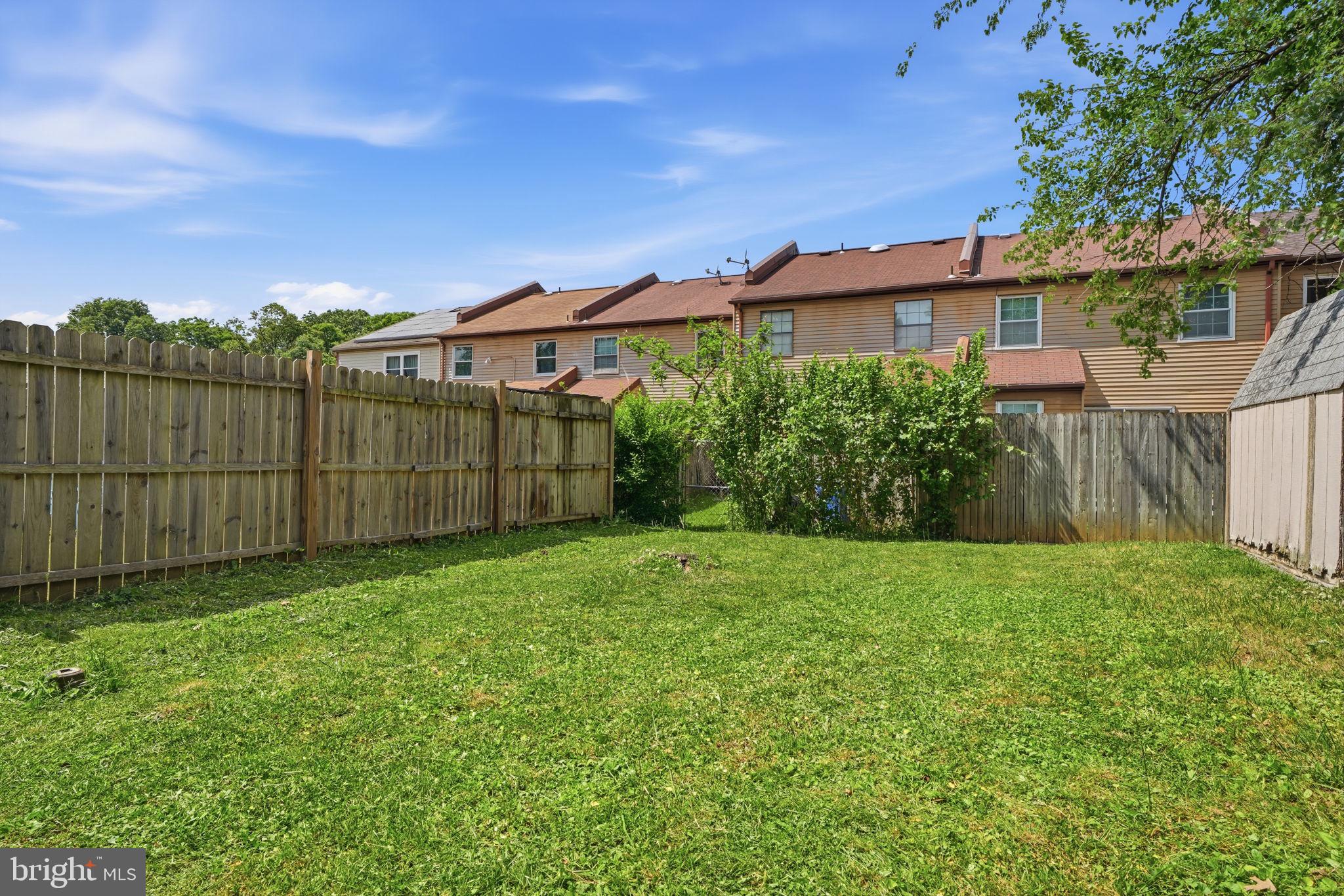 HOLLYBROOKE - Residential