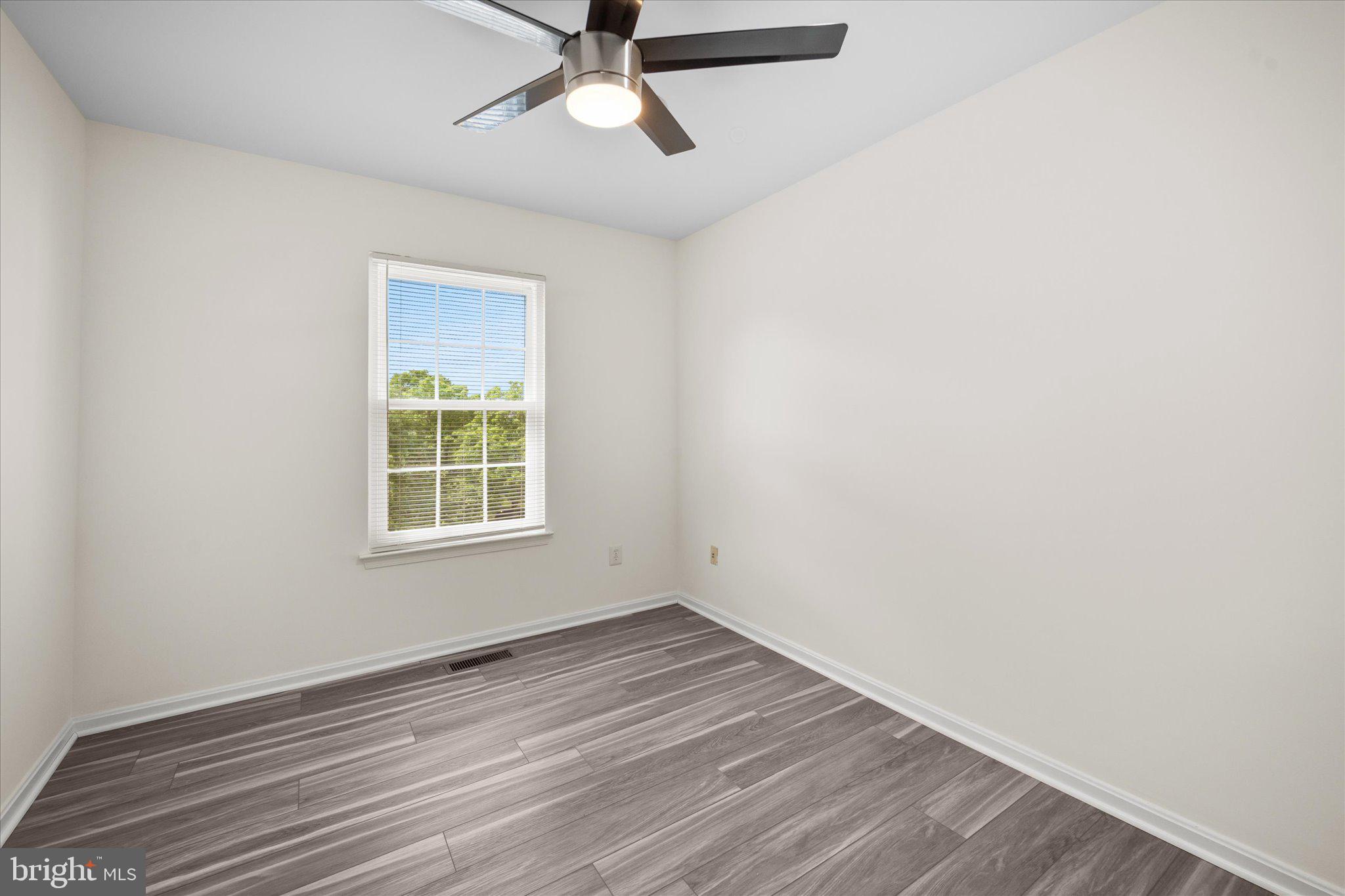 CENTRE RIDGE - Residential Lease