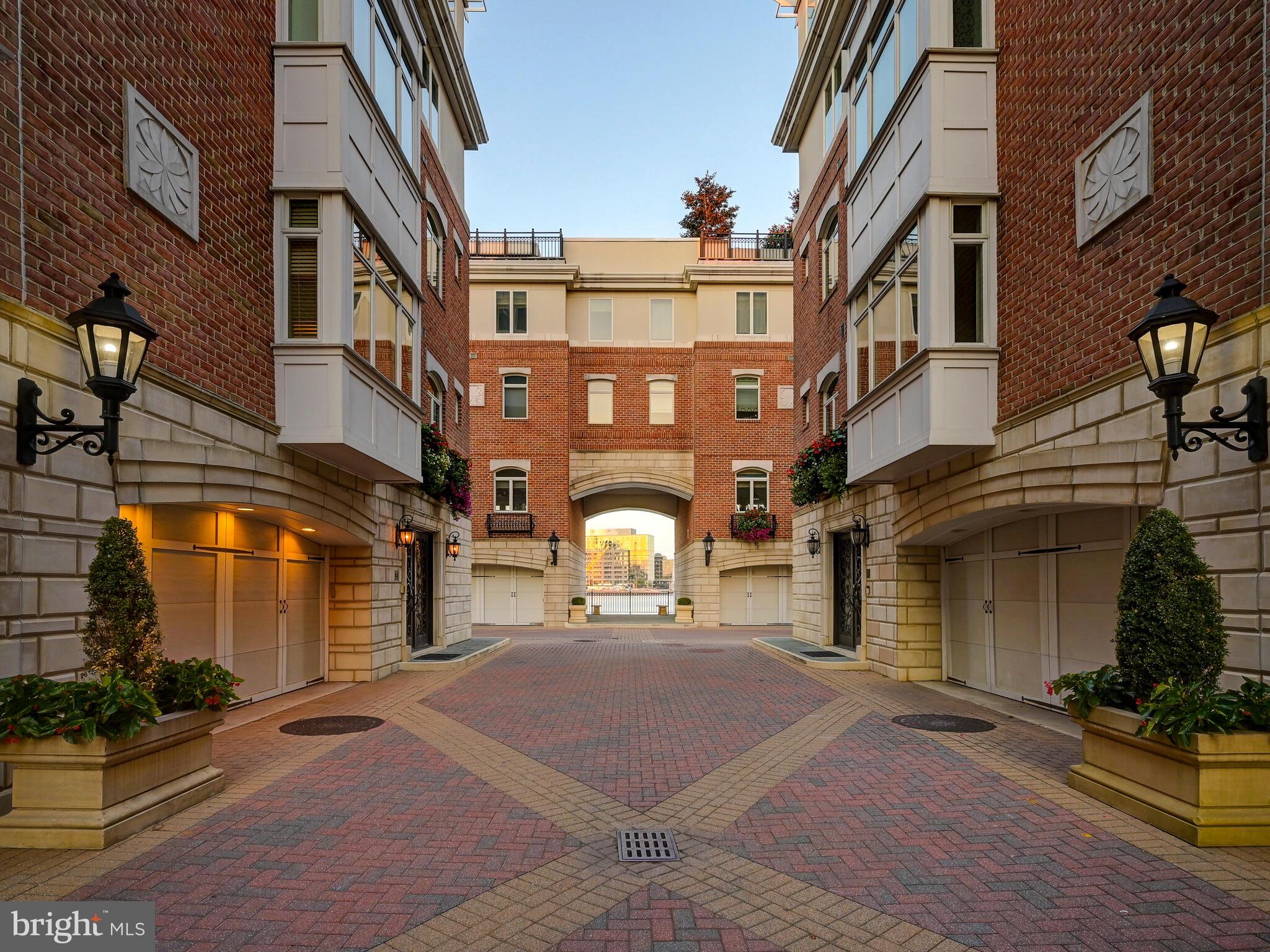HARBORVIEW - Residential