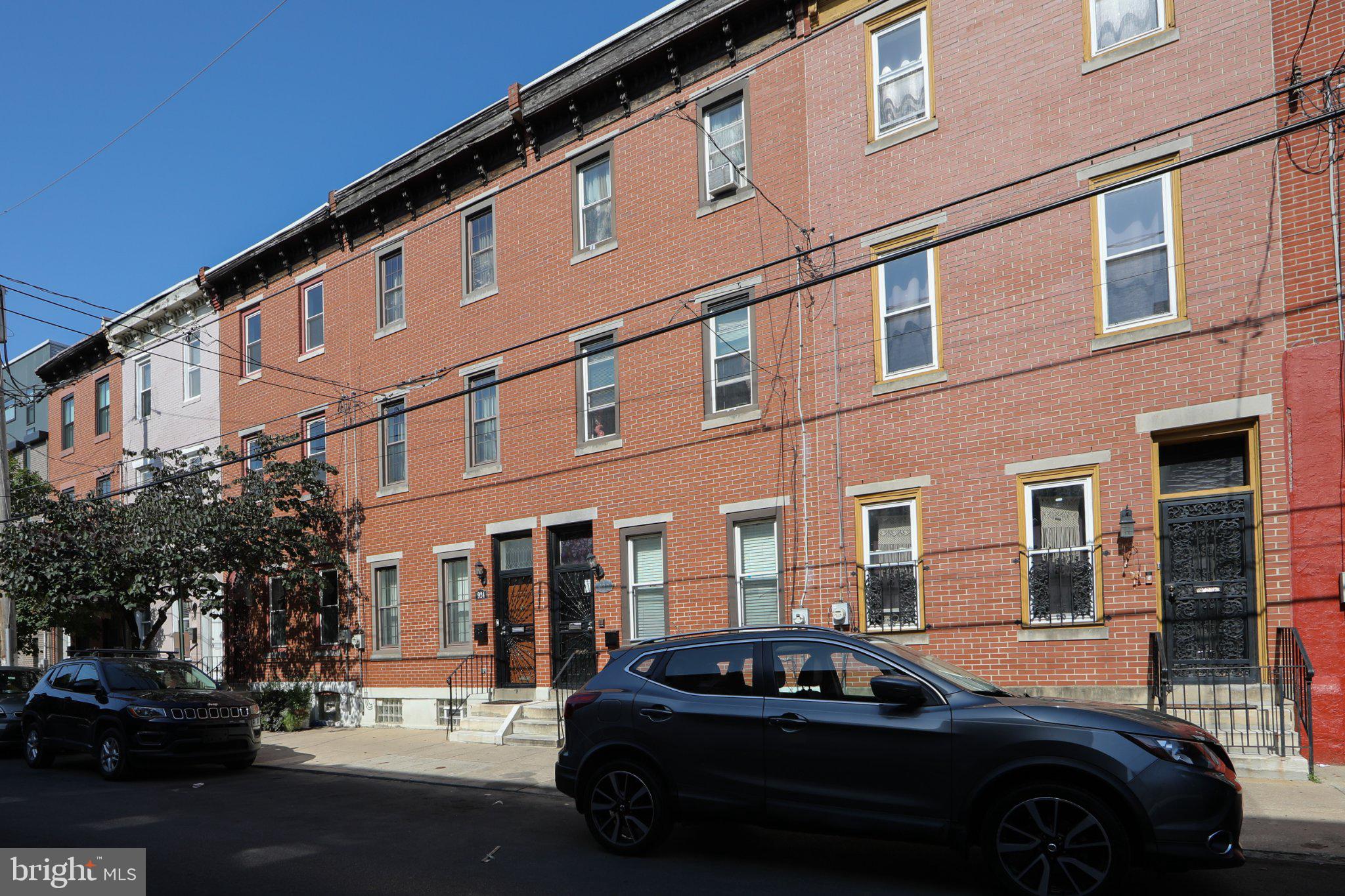 922 S 18TH STREET